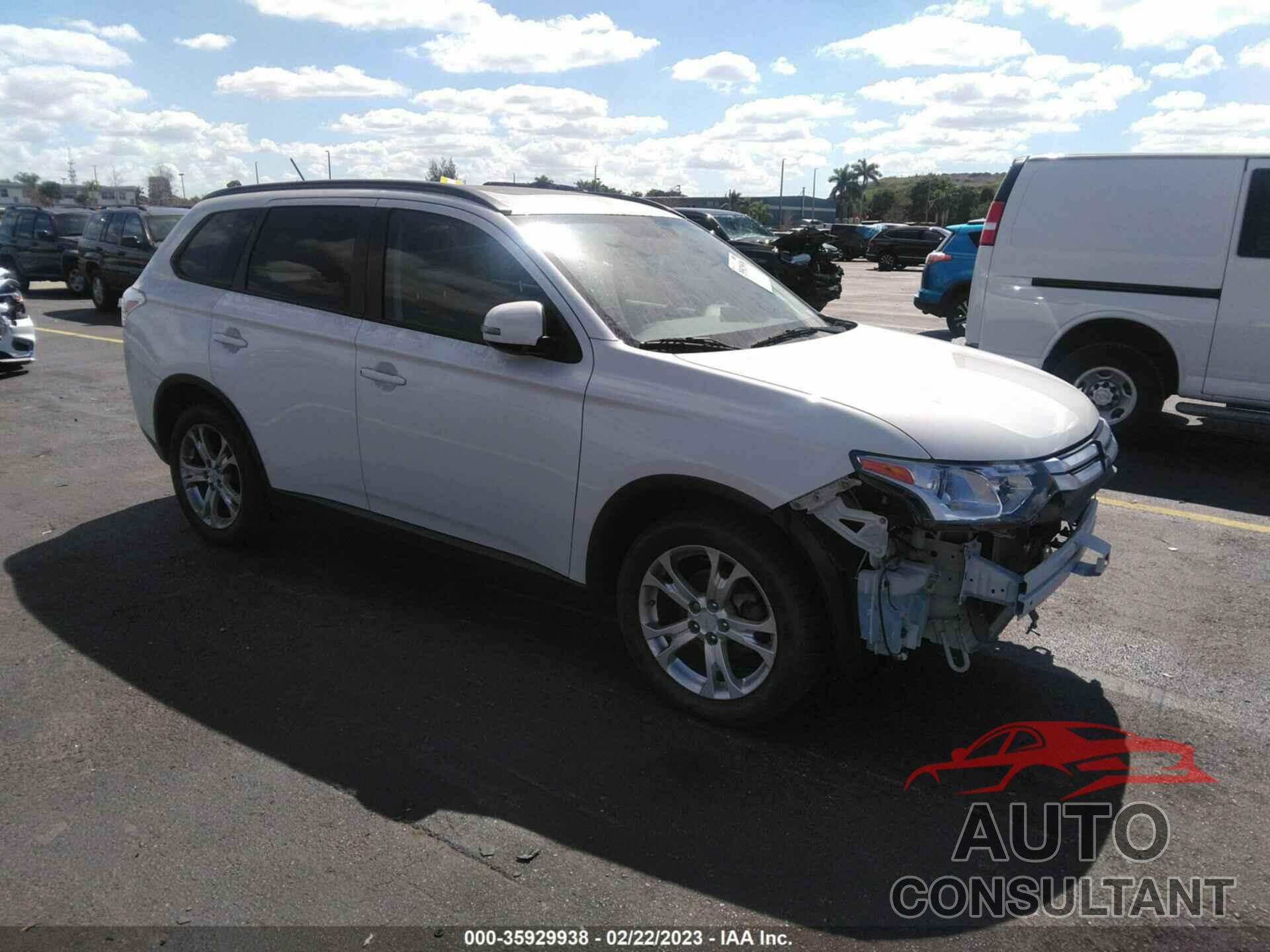 MITSUBISHI OUTLANDER 2015 - JA4AD3A35FZ000562