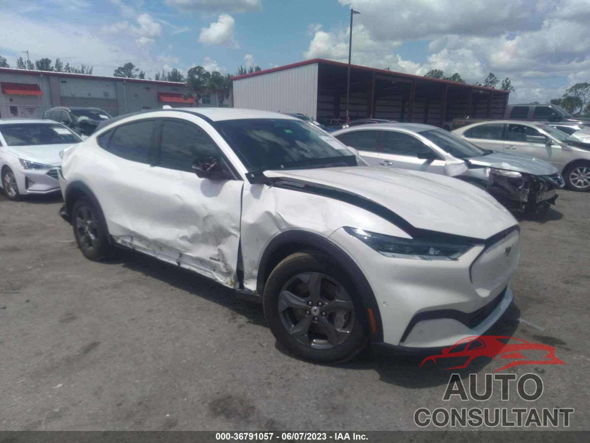 FORD MUSTANG MACH-E 2022 - 3FMTK1RM5NMA10137