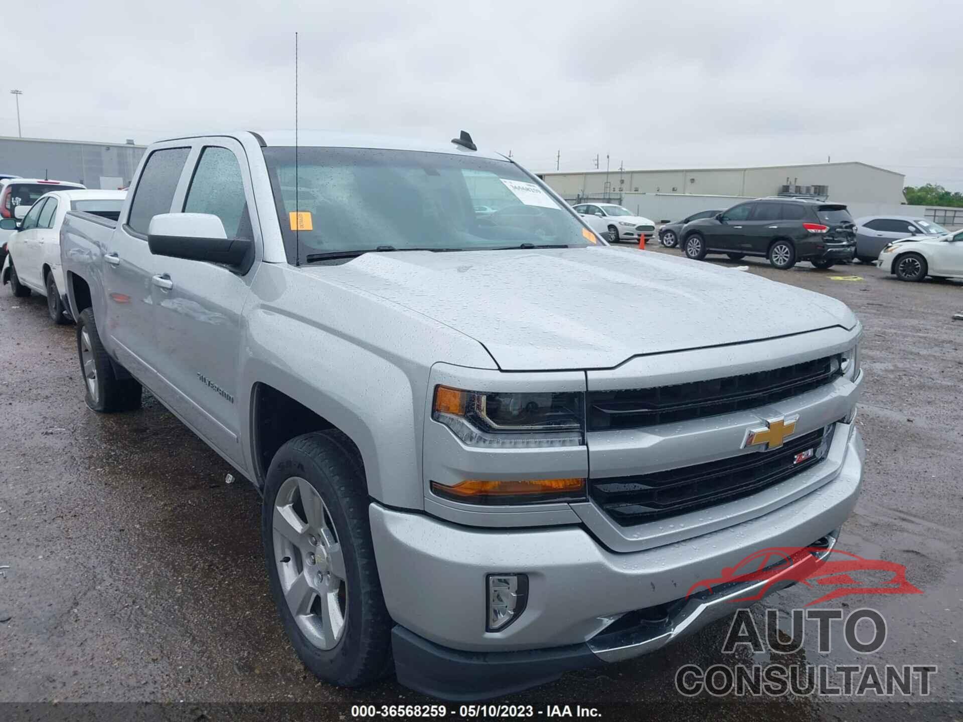 CHEVROLET SILVERADO 1500 2018 - 3GCUKREC8JG497086