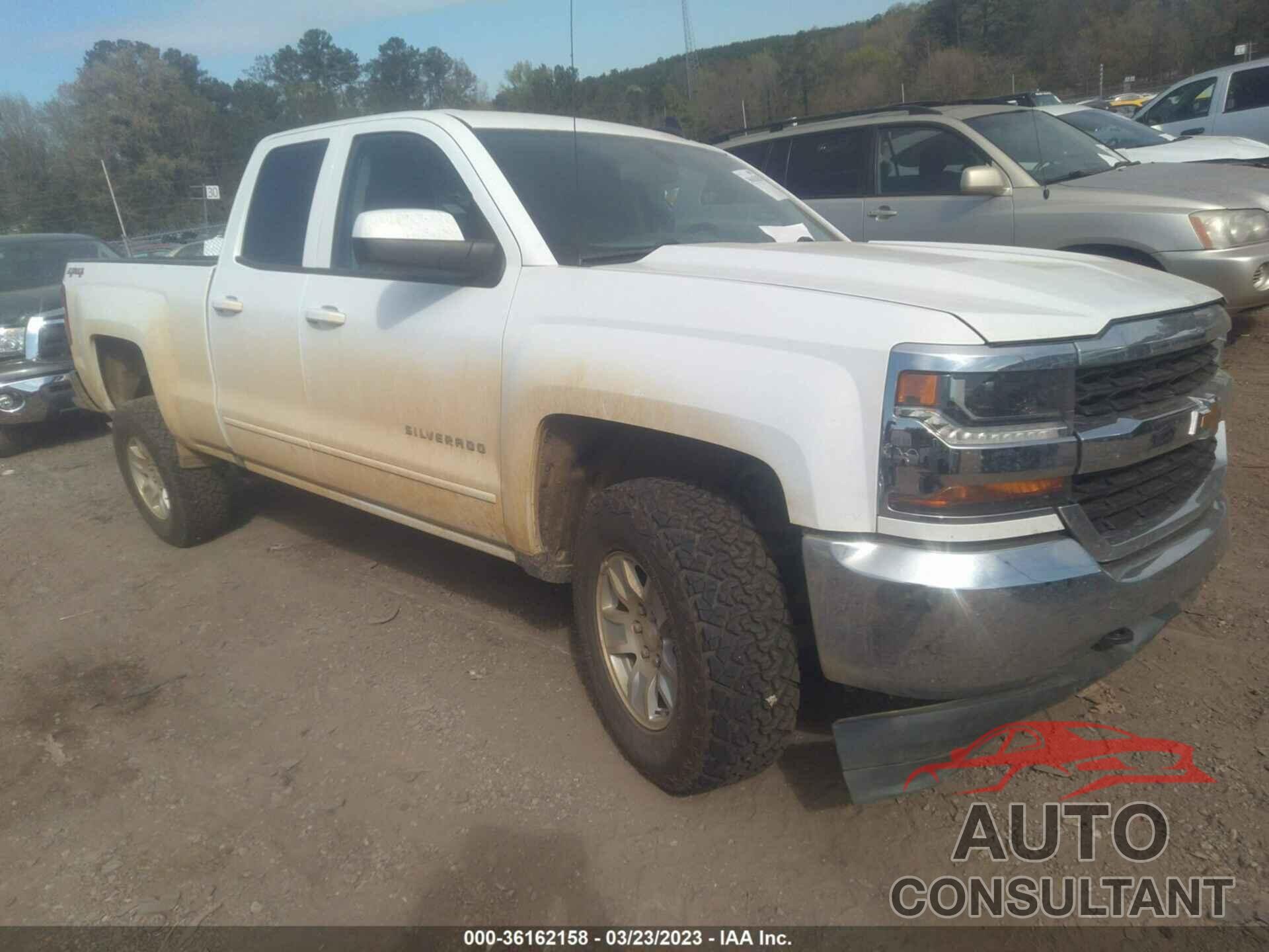 CHEVROLET SILVERADO 1500 2018 - 1GCVKREC3JZ155498