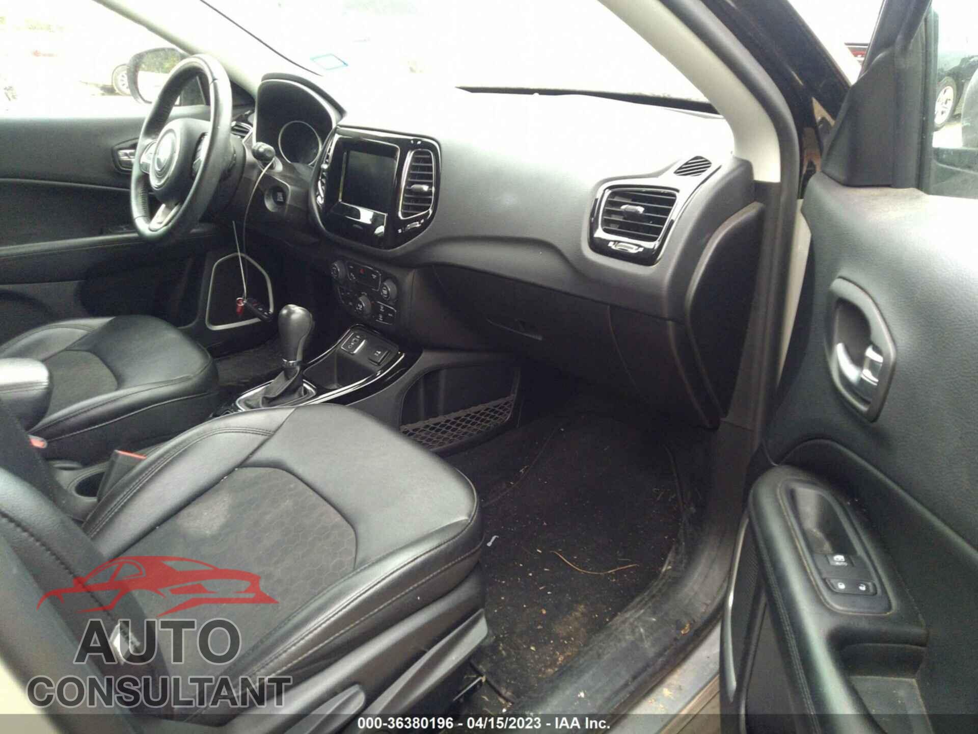 JEEP COMPASS 2019 - 3C4NJCBB2KT743395