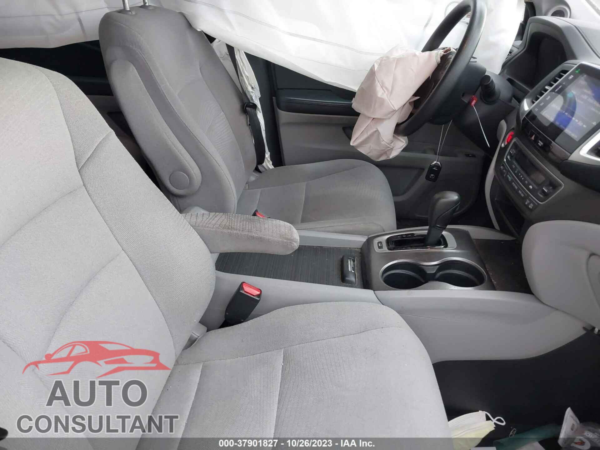 HONDA PILOT 2016 - 5FNYF6H39GB058591