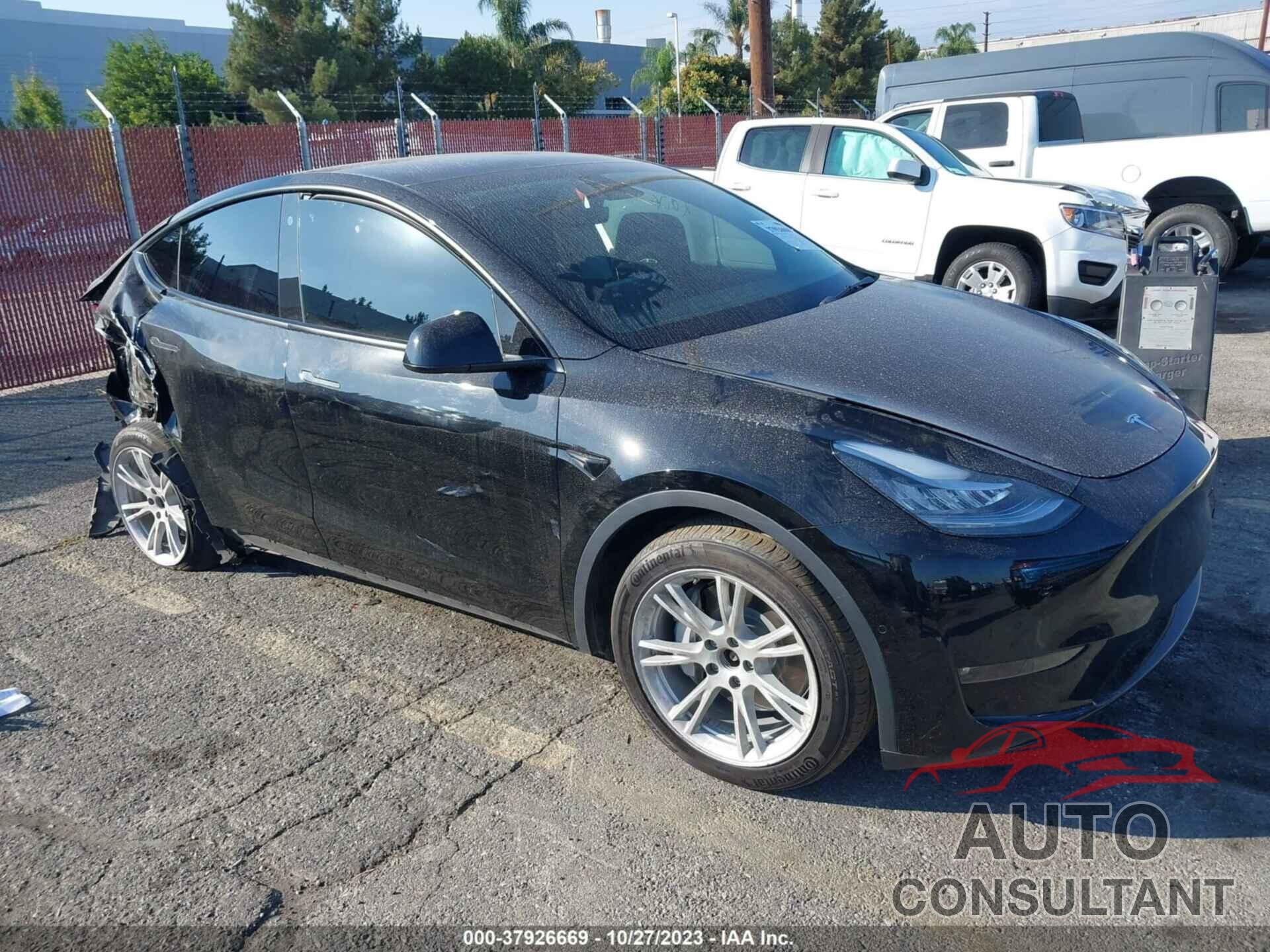 TESLA MODEL Y 2021 - 5YJYGAEEXMF269901