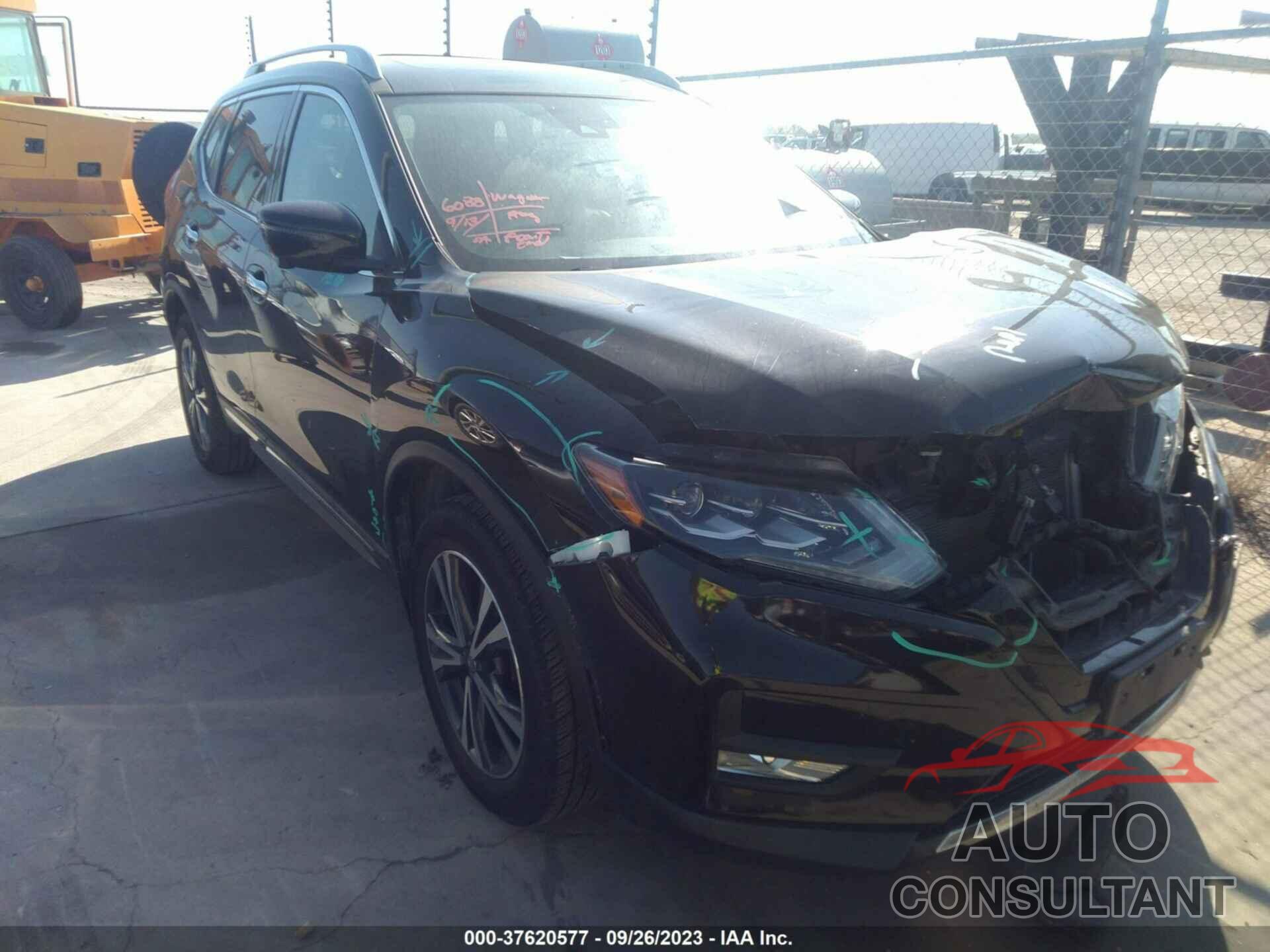 NISSAN ROGUE 2018 - 5N1AT2MV8JC759035