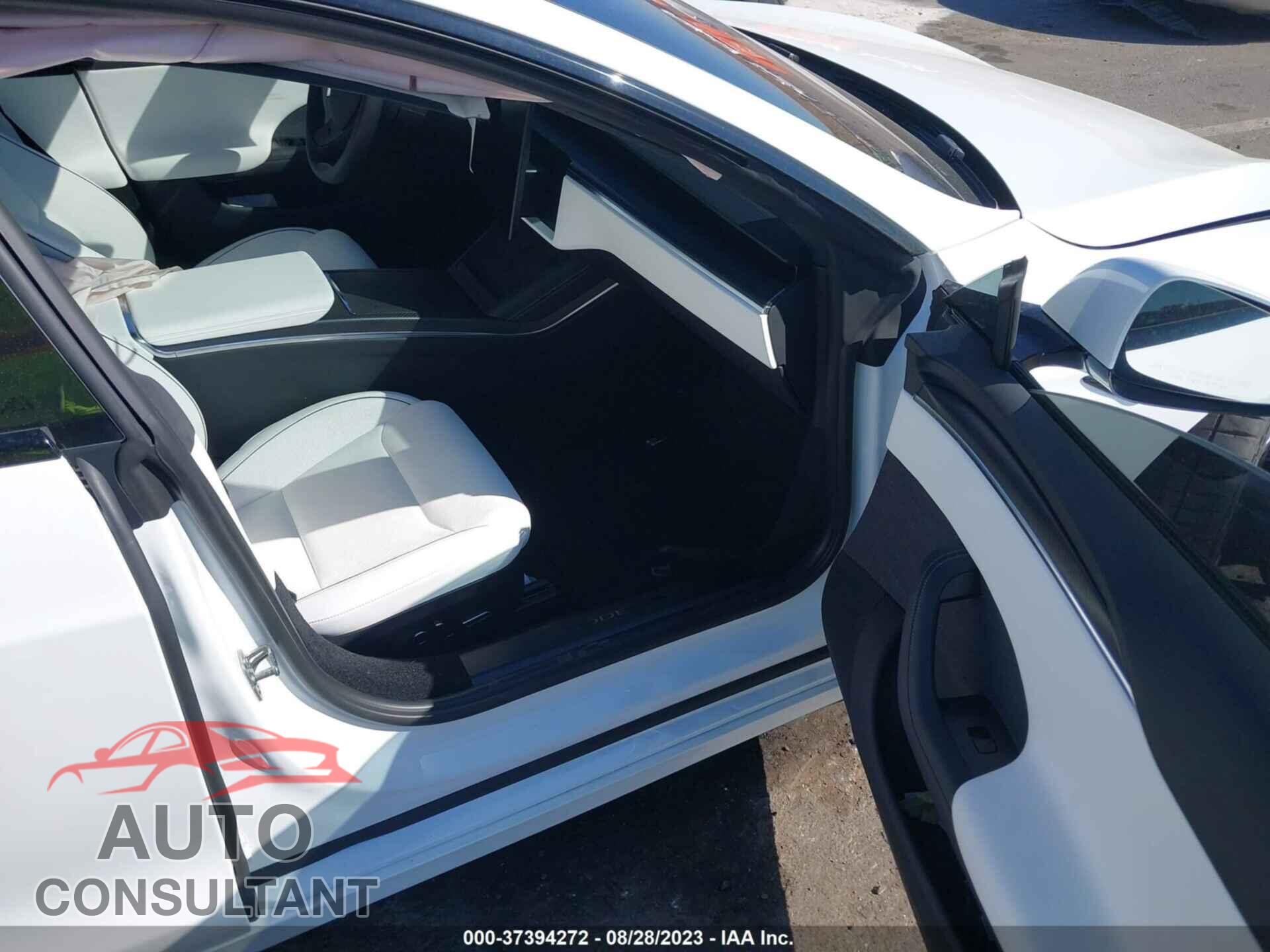 TESLA MODEL S 2023 - 5YJSA1E68PF505286