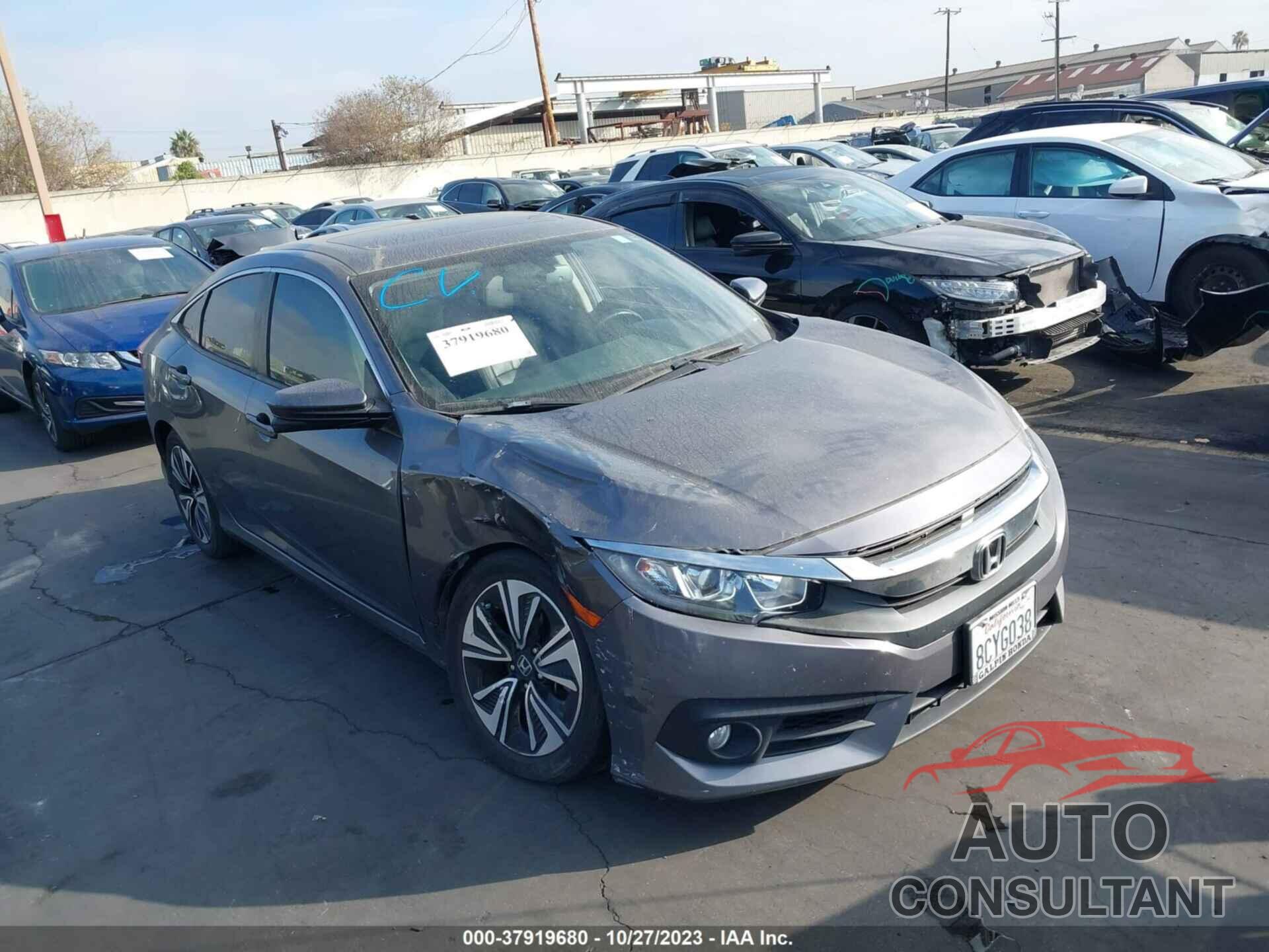 HONDA CIVIC SEDAN 2018 - JHMFC1F70JX005296