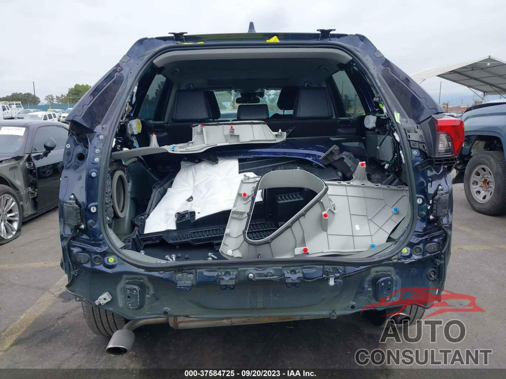 TOYOTA RAV4 2022 - 2T3C1RFV6NW200112