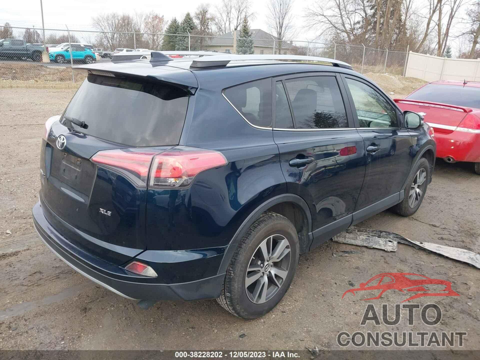 TOYOTA RAV4 2018 - JTMWFREV3JJ166655