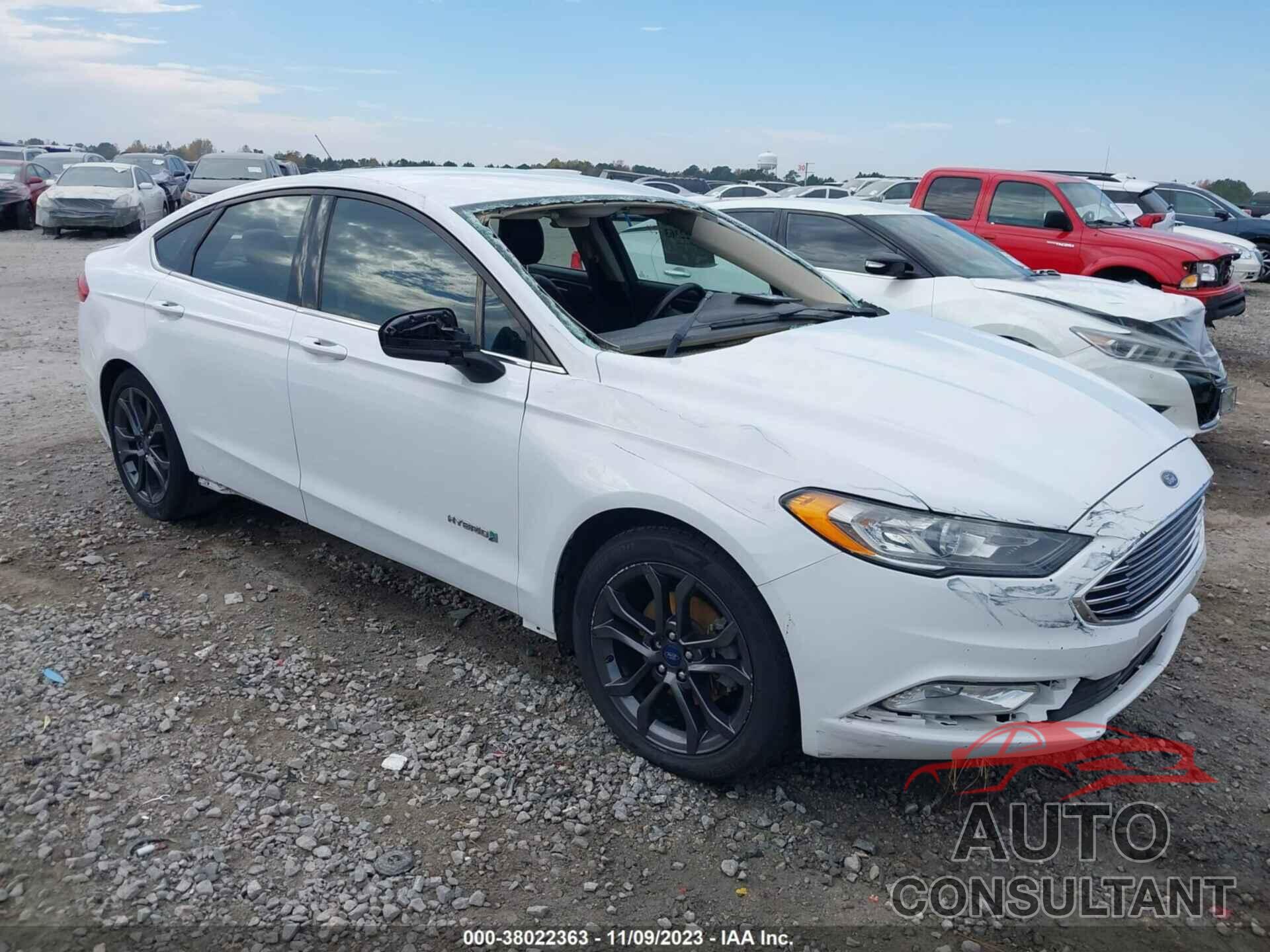 FORD FUSION HYBRID 2018 - 3FA6P0LU2JR124427