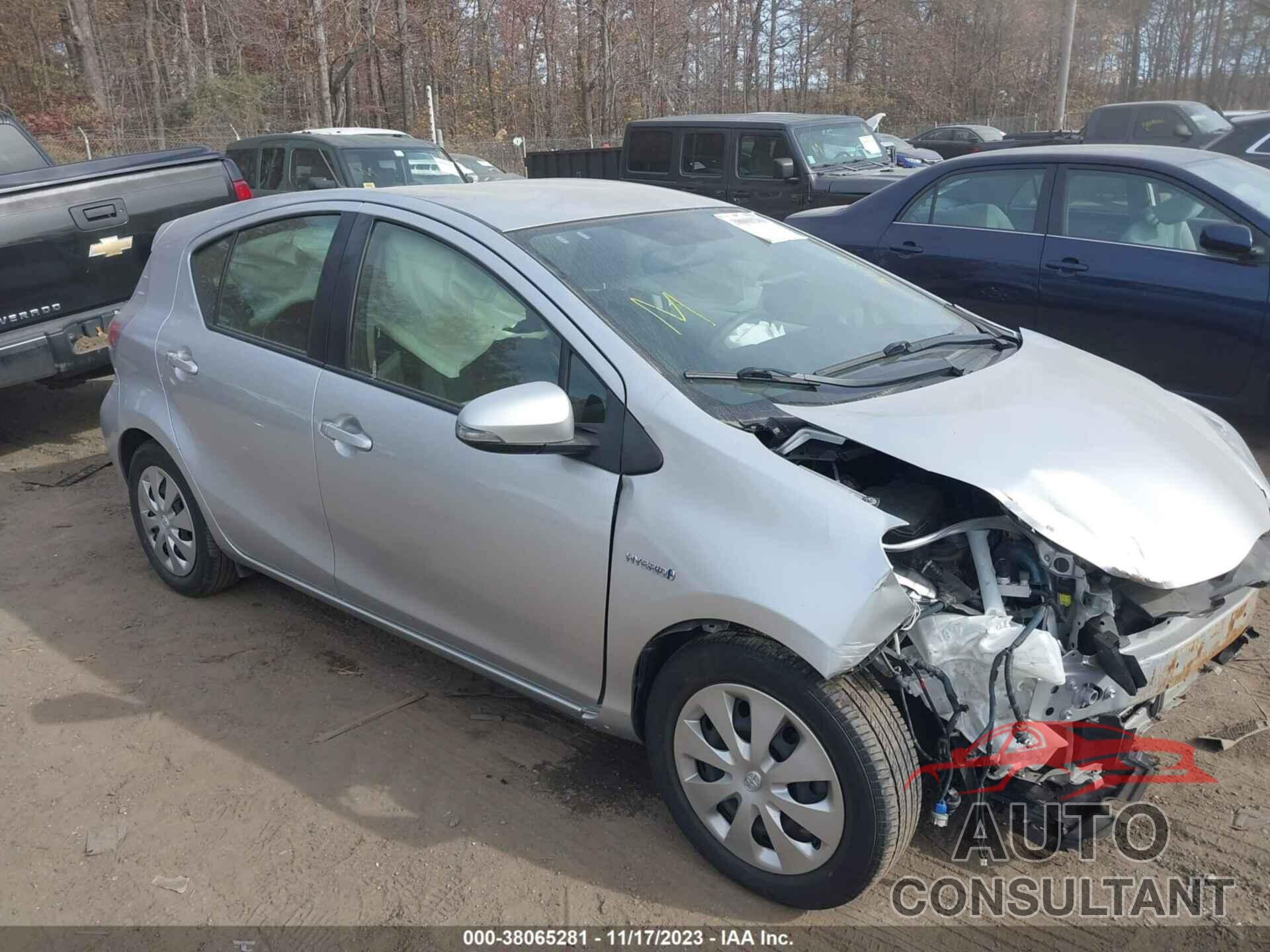 TOYOTA PRIUS C 2014 - JTDKDTB33E1573322
