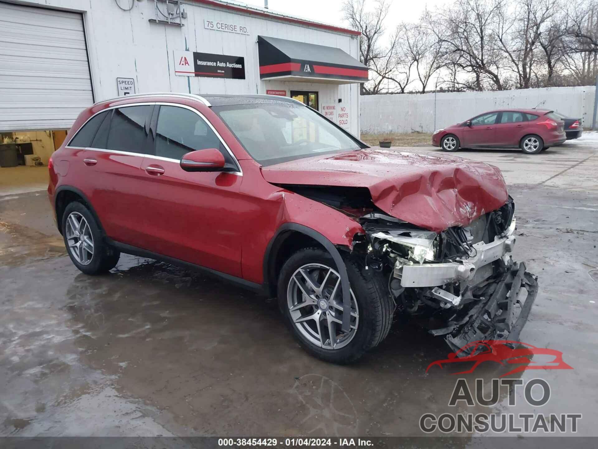 MERCEDES-BENZ GLC 300 2017 - WDC0G4KB6HF174224