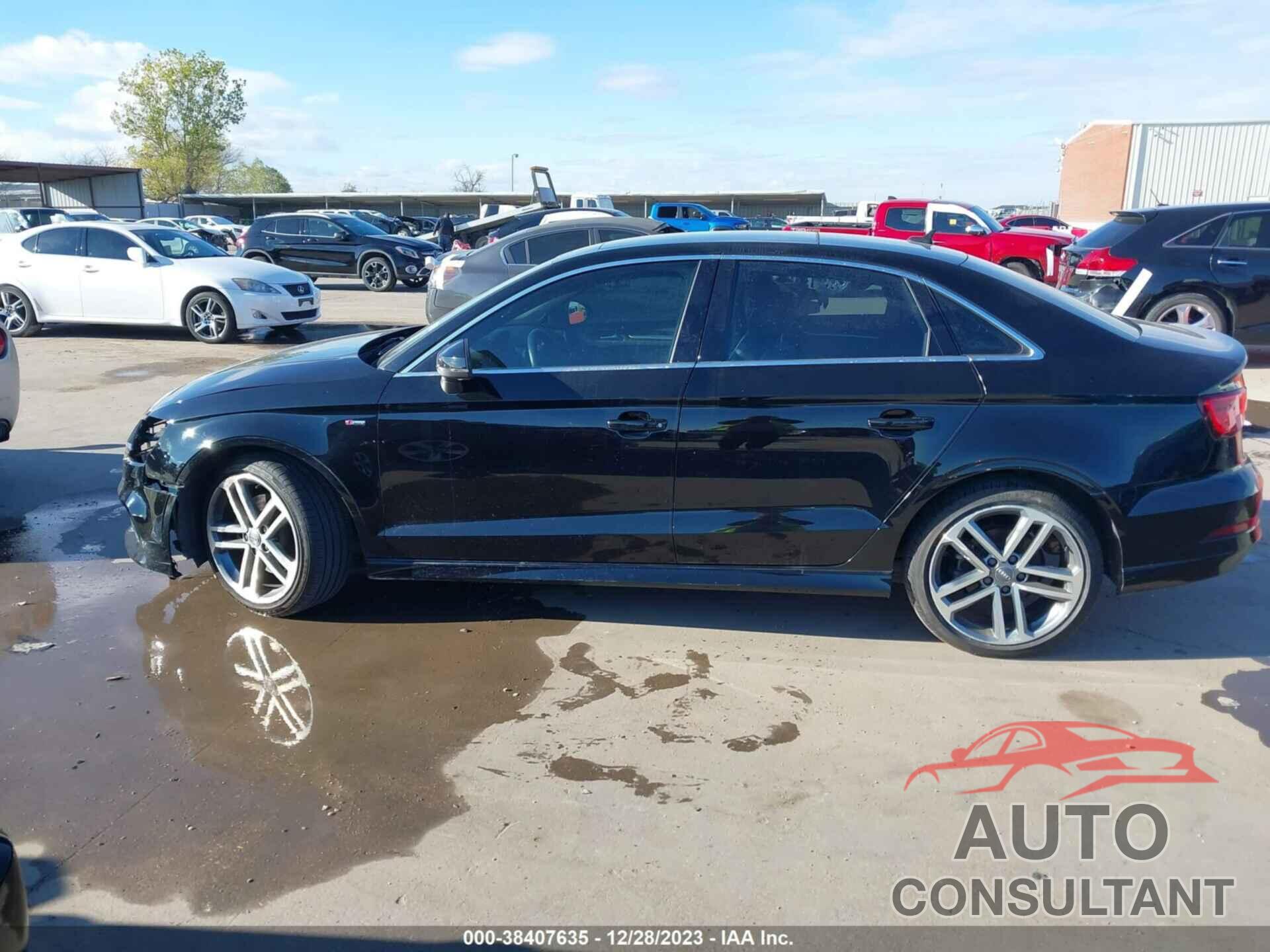 AUDI A3 2018 - WAUGUGFF4J1025841