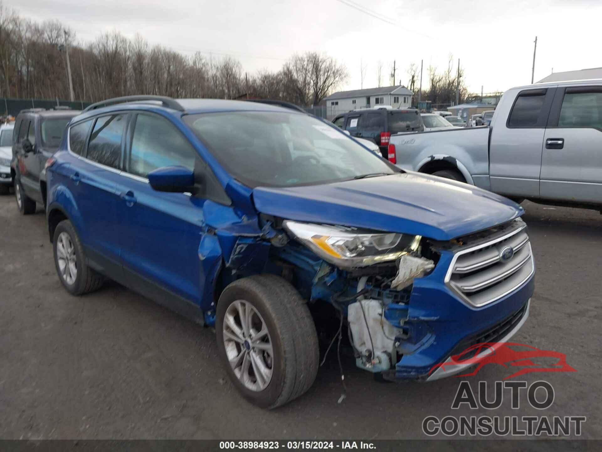 FORD ESCAPE 2017 - 1FMCU9GD6HUE12194