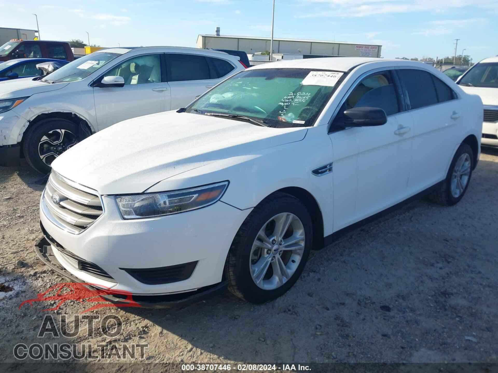 FORD TAURUS 2018 - 1FAHP2D89JG134322