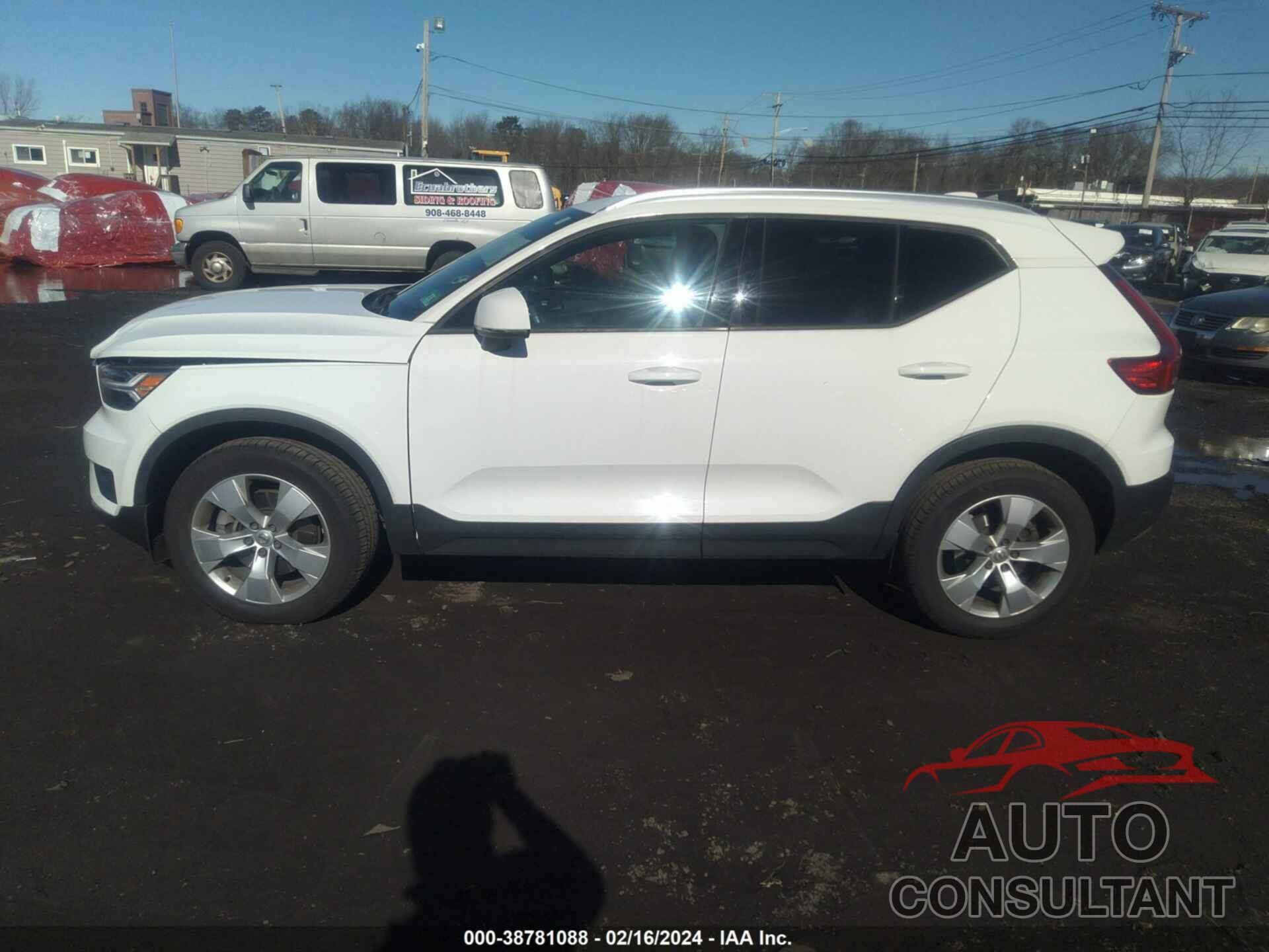 VOLVO XC40 2019 - YV4162XZ1K2015209