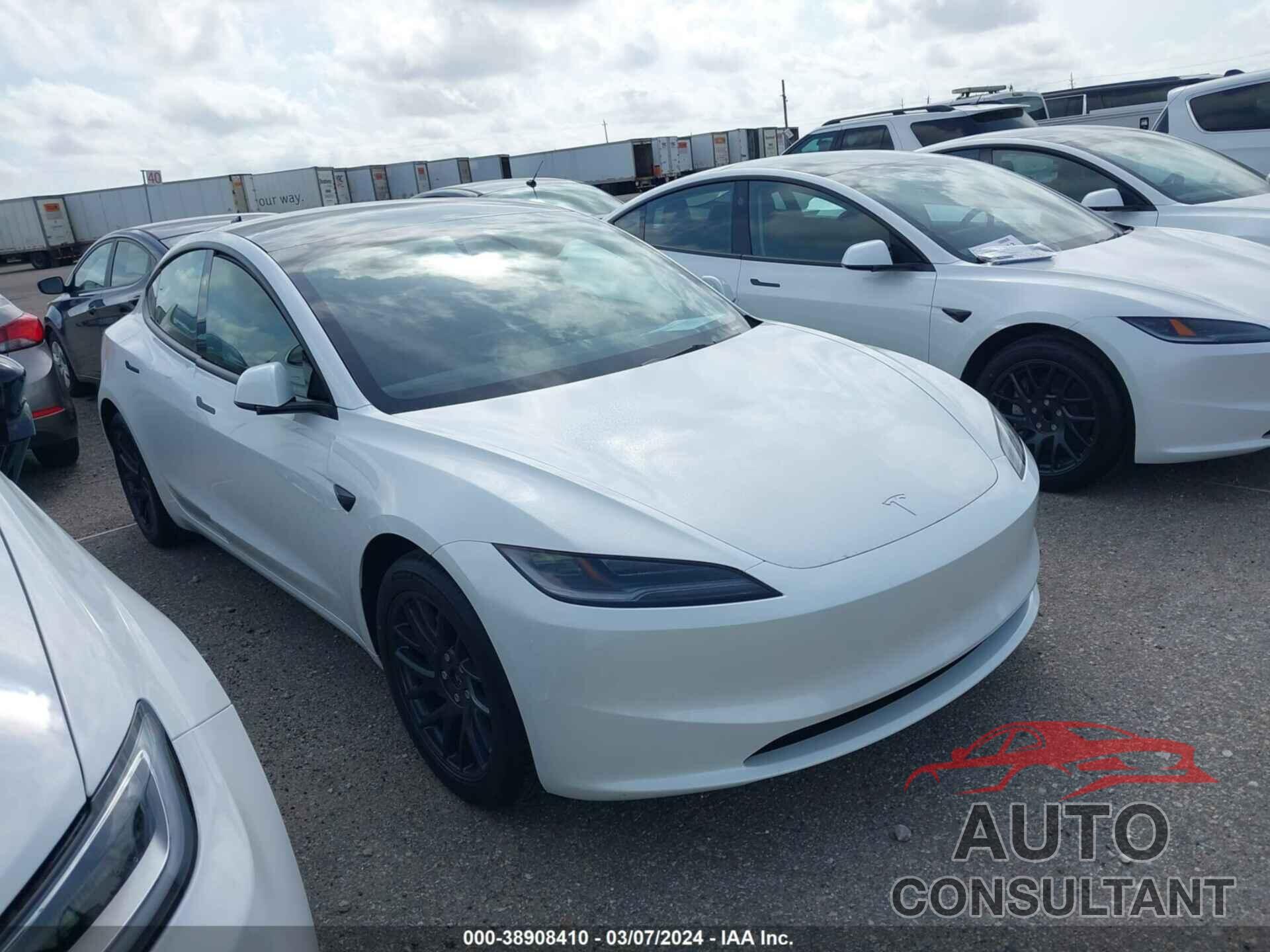 TESLA MODEL 3 2024 - 5YJ3E1EA7RF722327