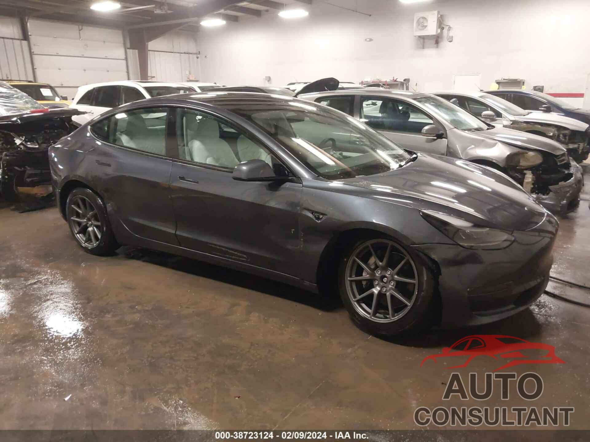 TESLA MODEL 3 2023 - 5YJ3E1EB0PF660579