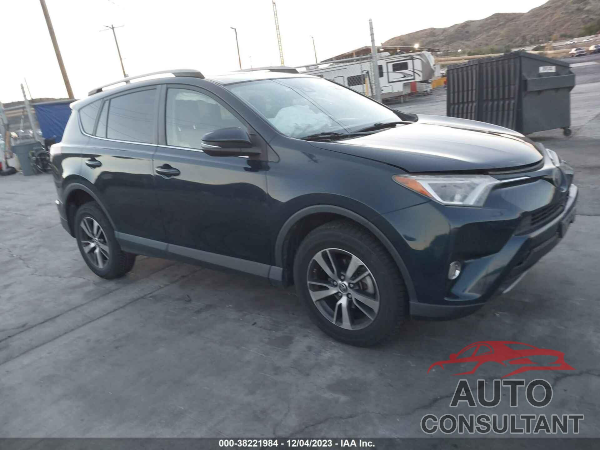 TOYOTA RAV4 2017 - JTMRFREV2HD201644