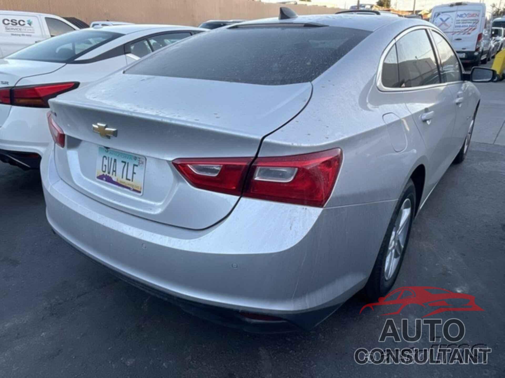 CHEVROLET MALIBU 2020 - 1G1ZC5ST1LF157341