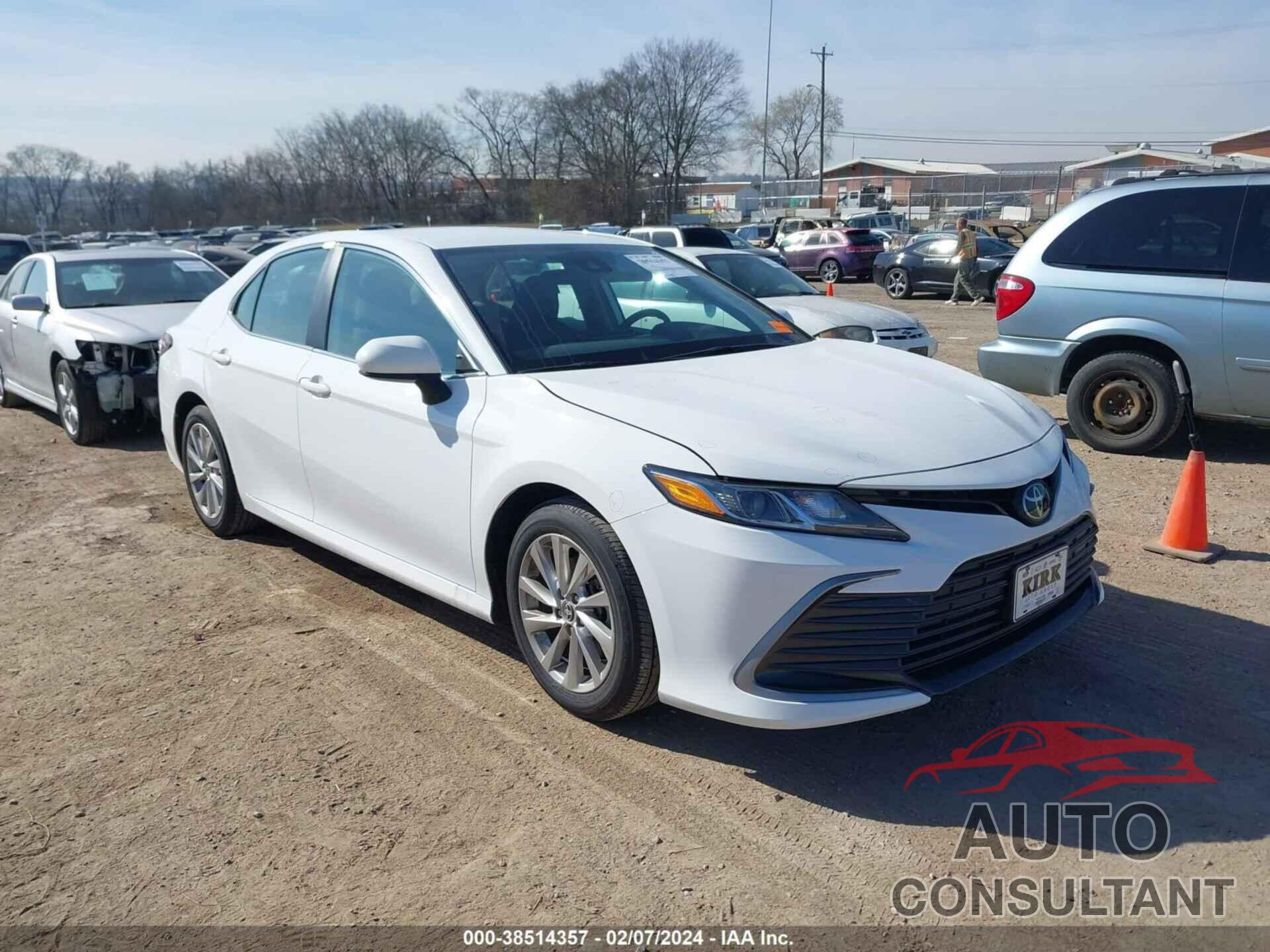 TOYOTA CAMRY 2023 - 4T1C11AK7PU743589