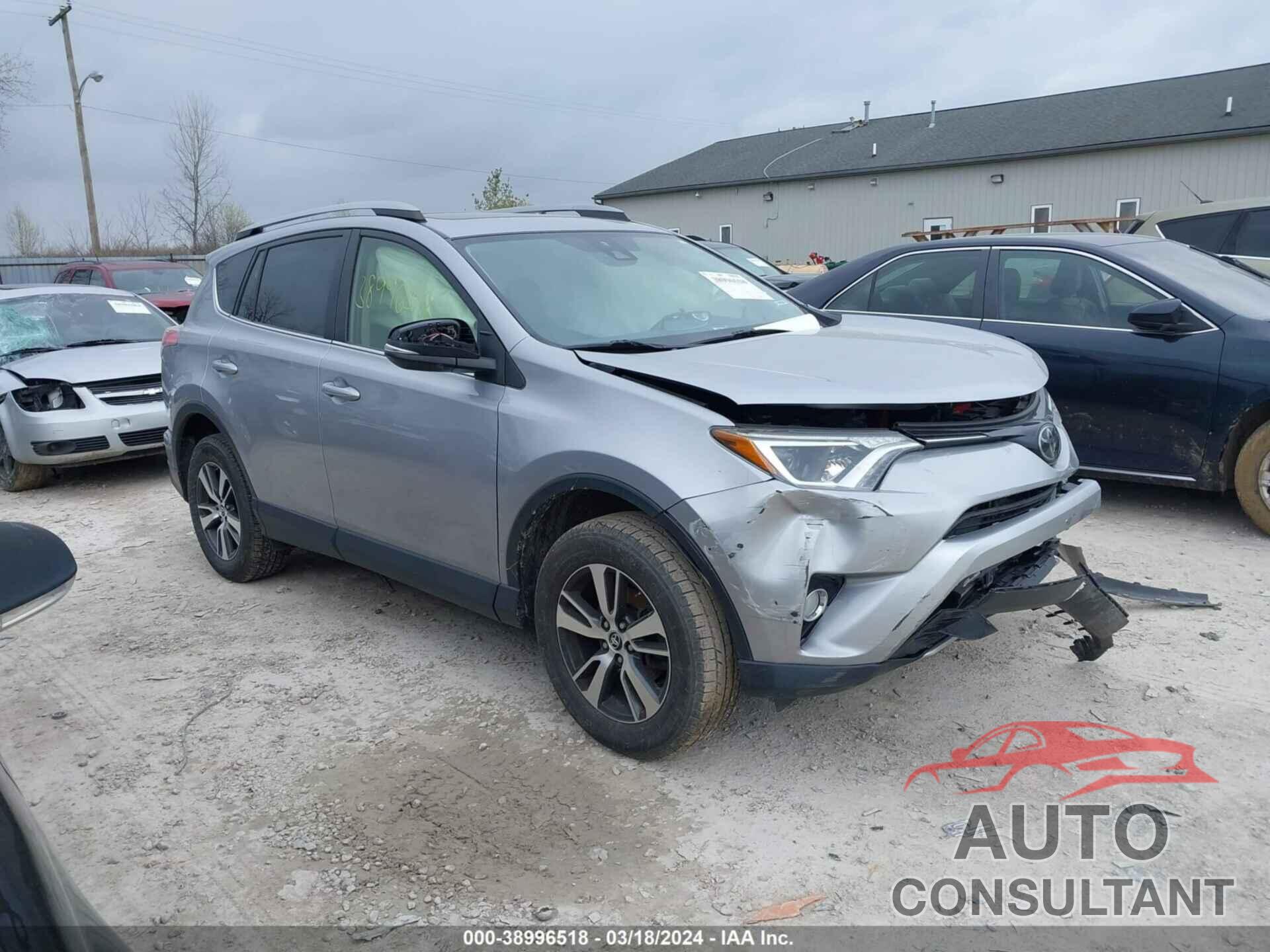 TOYOTA RAV4 2018 - JTMWFREV2JD124976