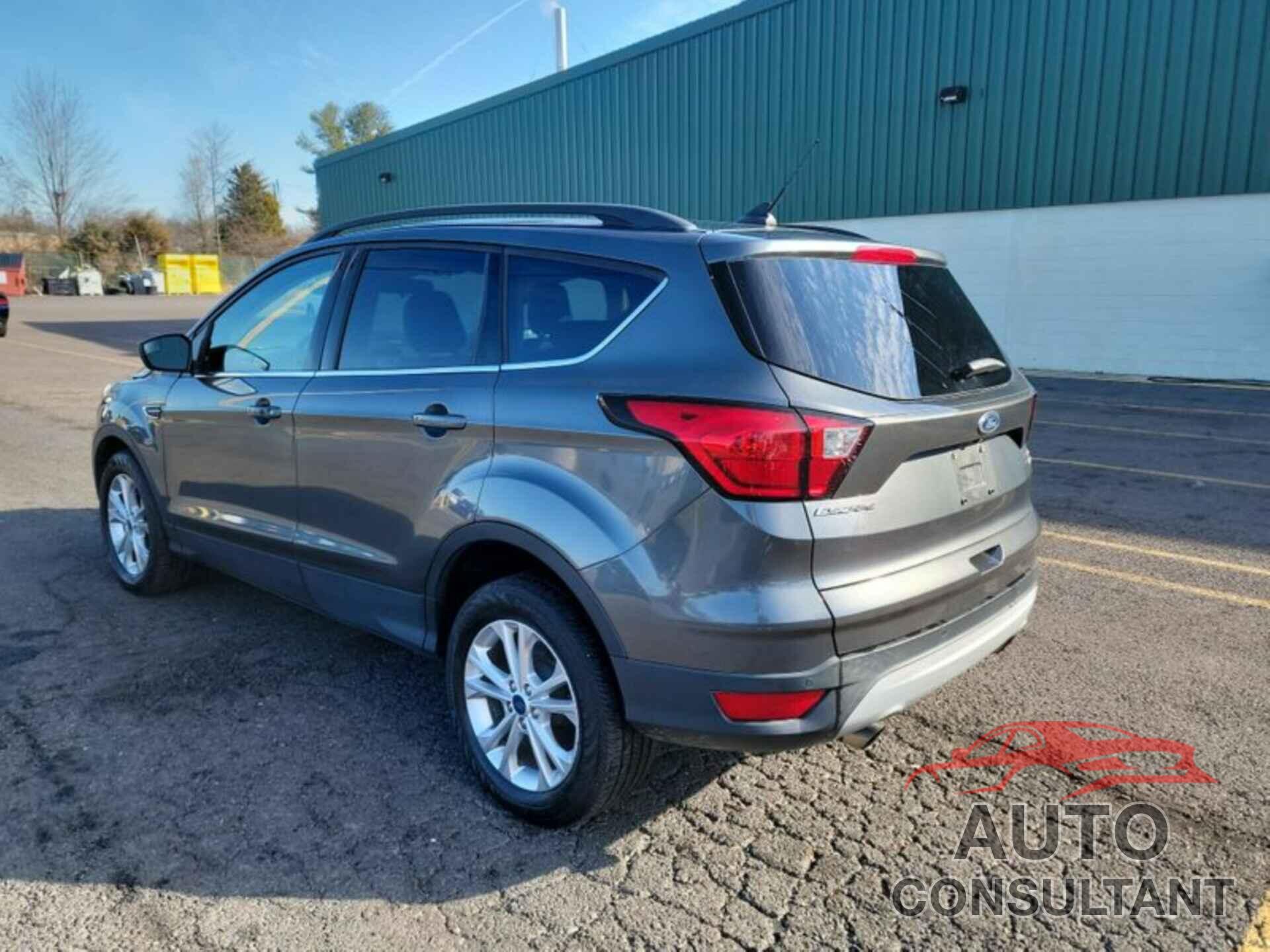 FORD ESCAPE 2019 - 1FMCU9HD4KUB14751