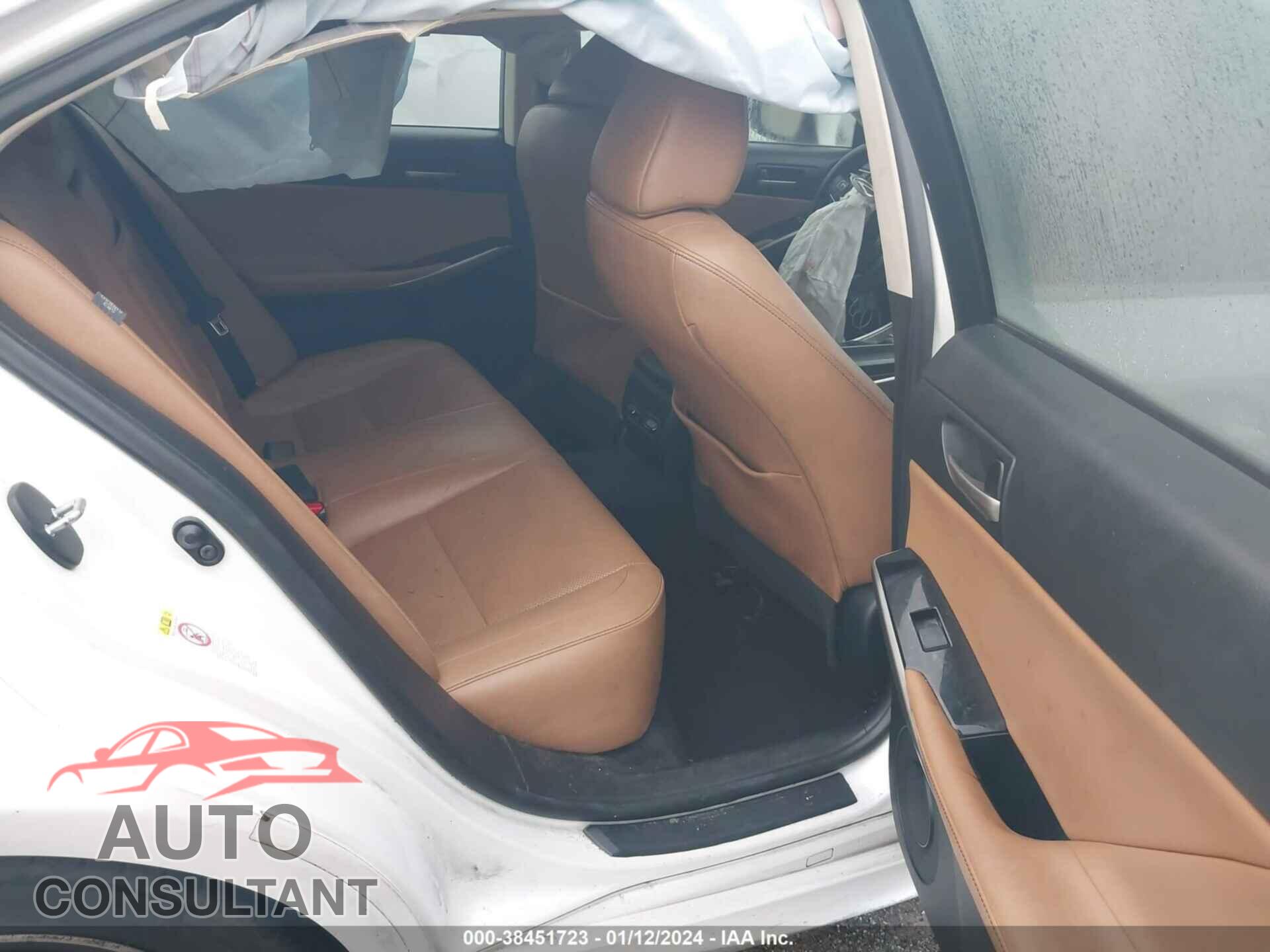 LEXUS IS 2017 - JTHCM1D27H5015143