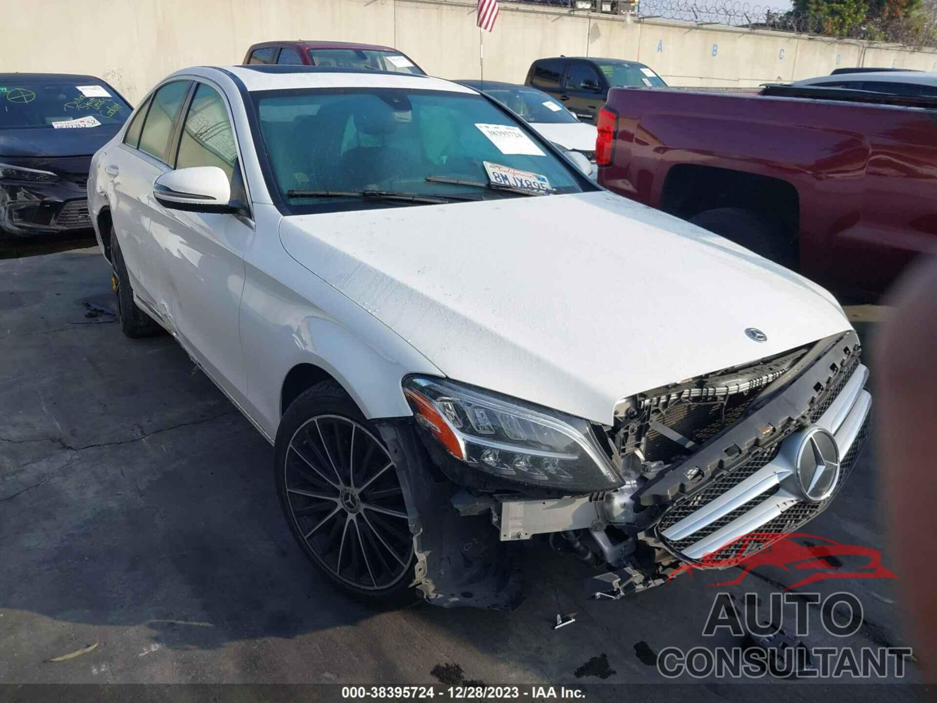 MERCEDES-BENZ C 300 2019 - 55SWF8DB3KU303019