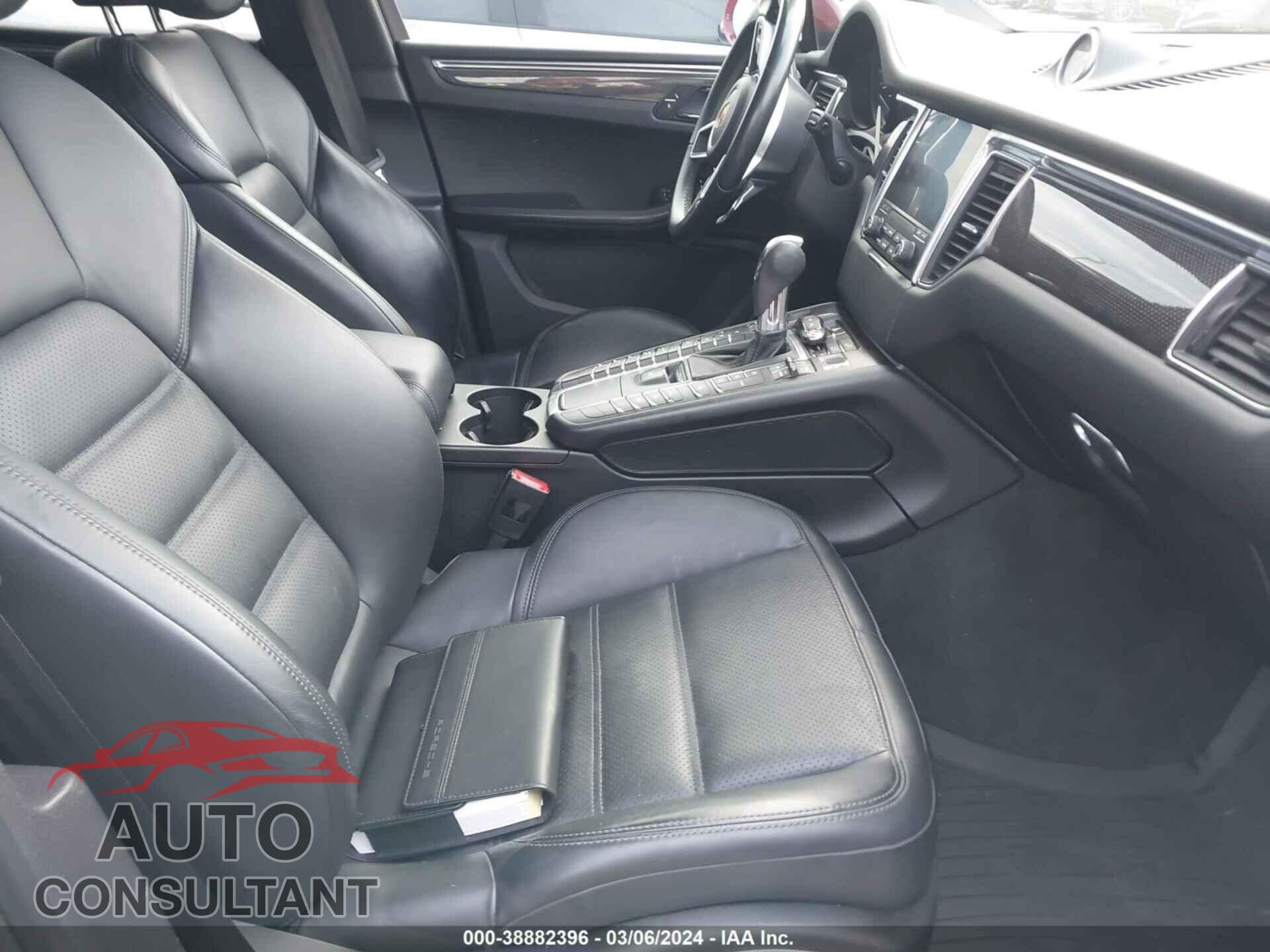 PORSCHE MACAN 2017 - WP1AG2A58HLB52669