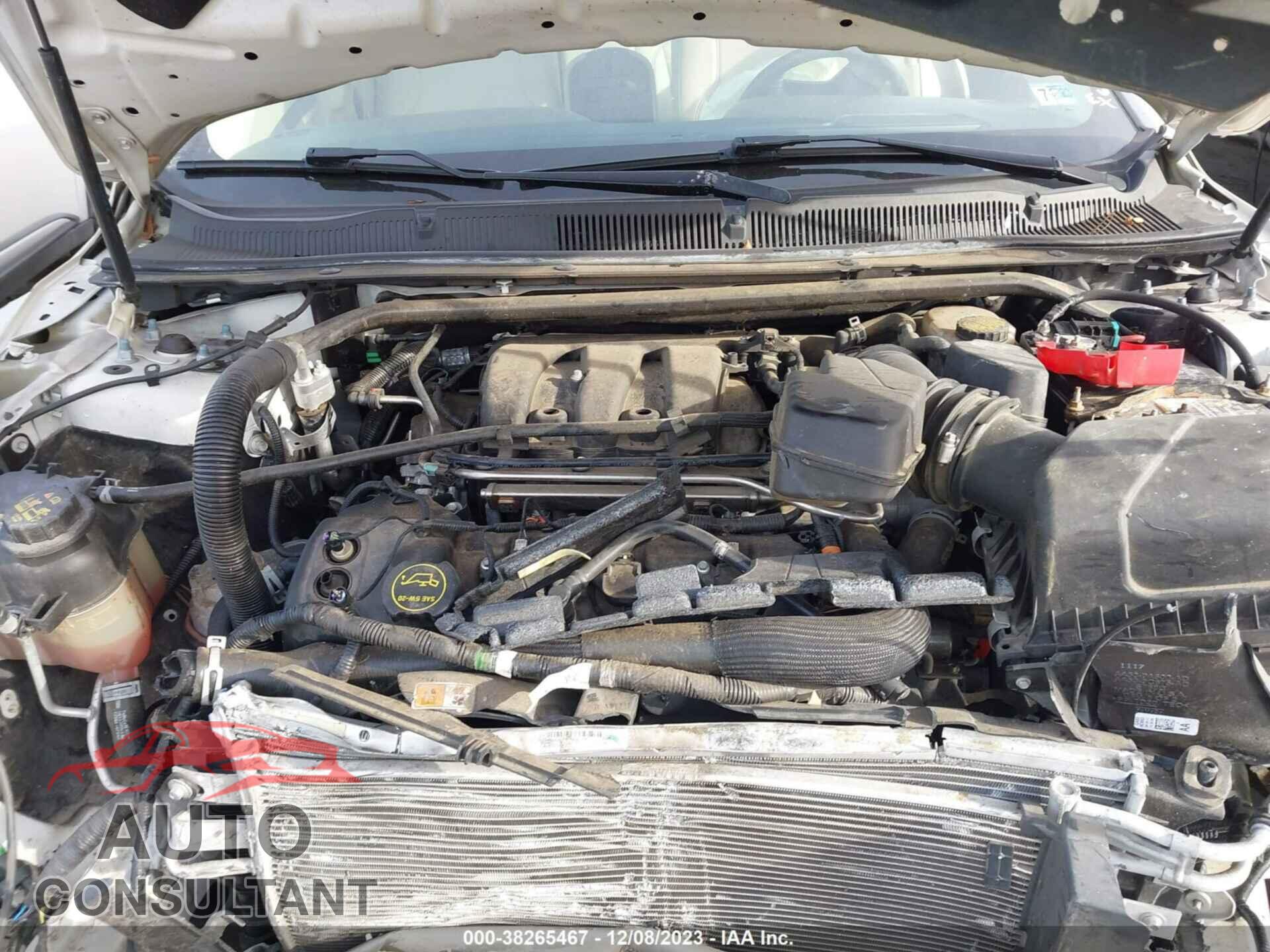 FORD TAURUS 2017 - 1FAHP2H88HG126300