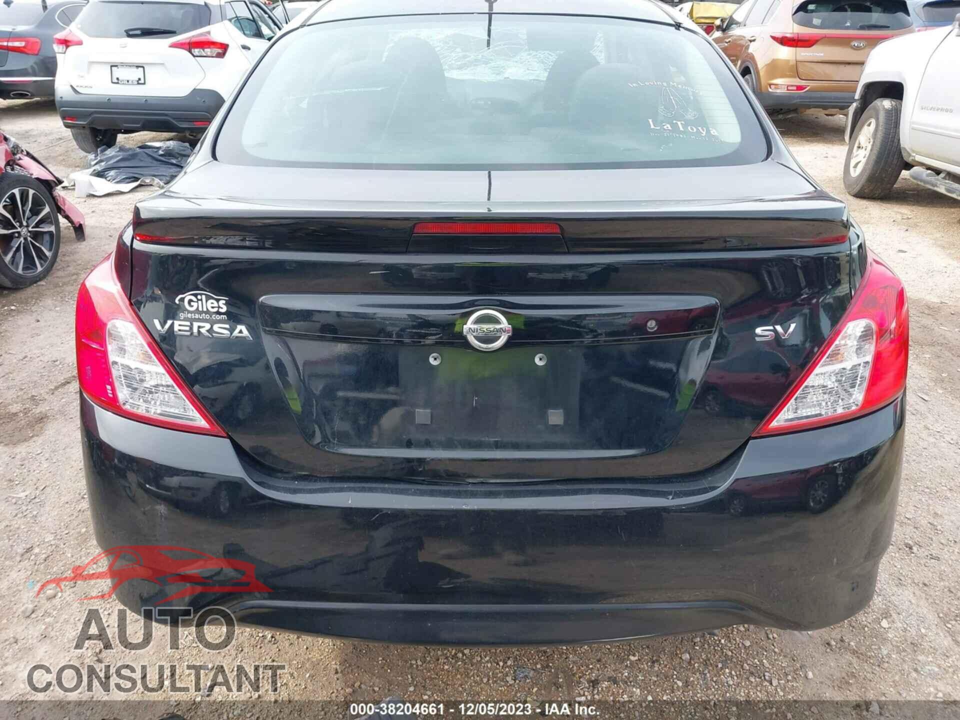 NISSAN VERSA 2017 - 3N1CN7AP8HL907941