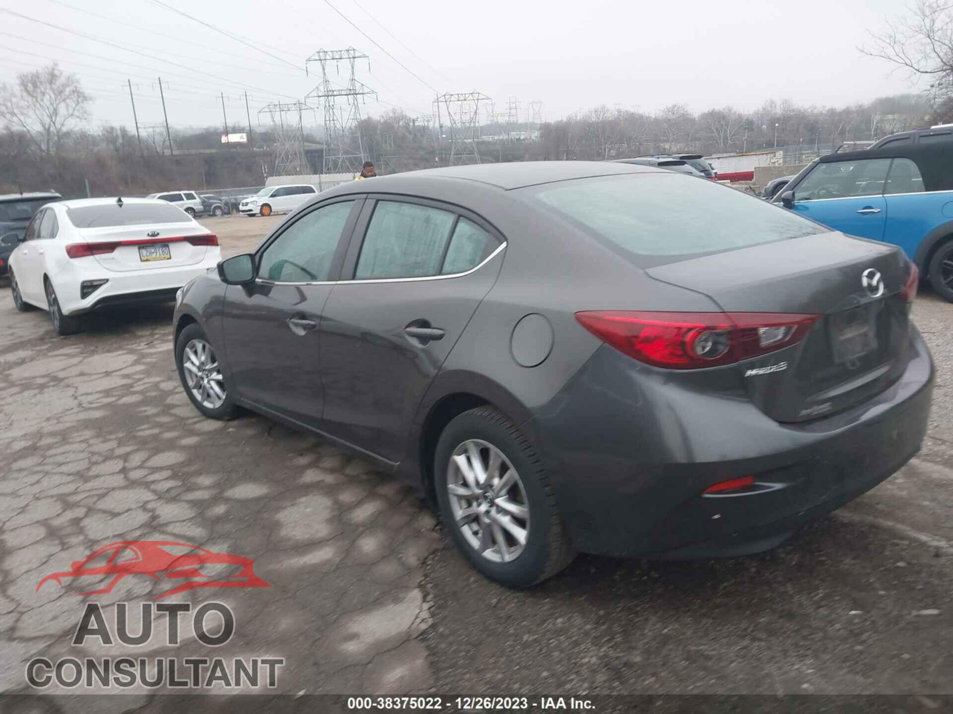 MAZDA MAZDA3 2017 - 3MZBN1U72HM113848