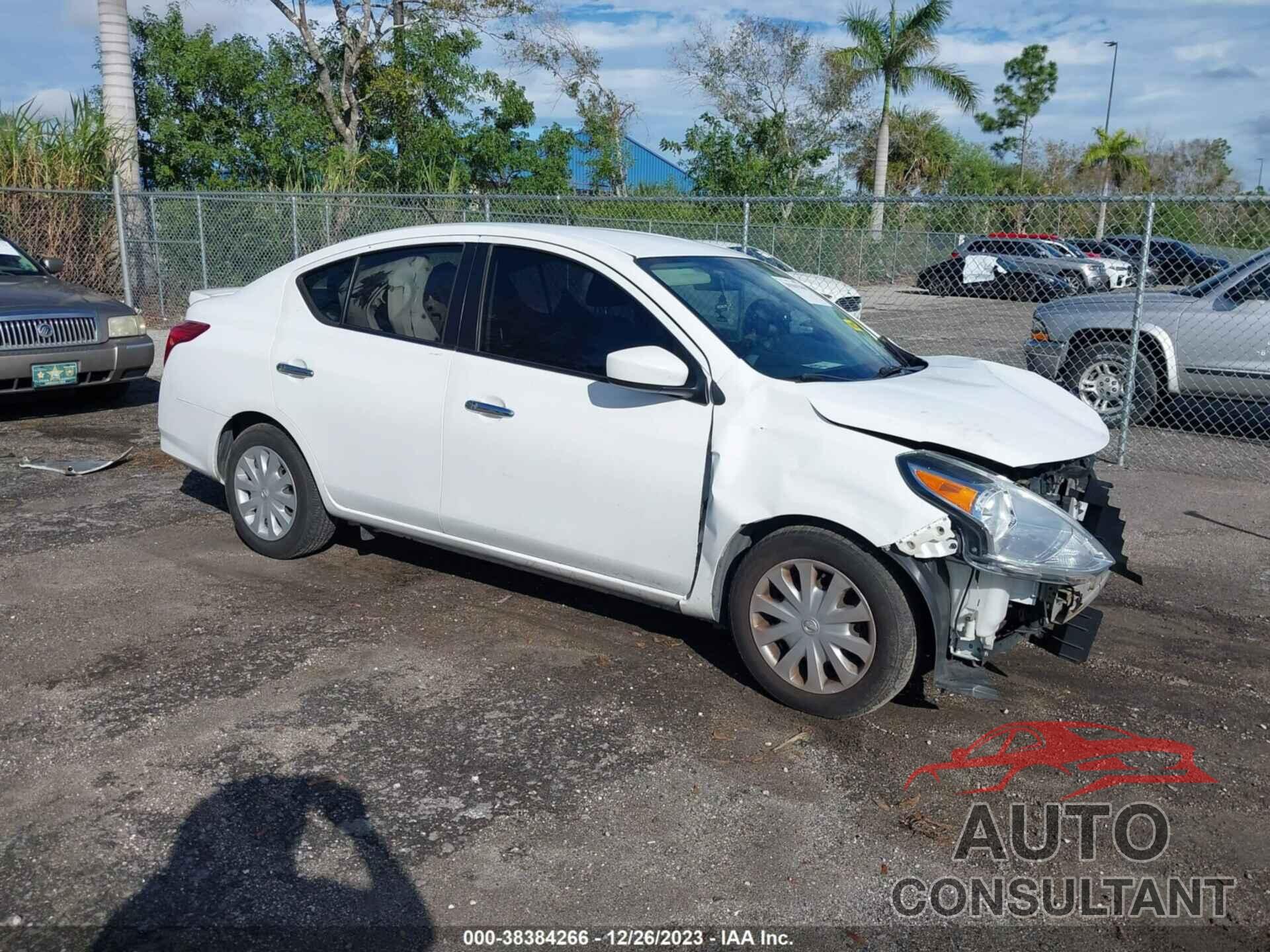 NISSAN VERSA 2018 - 3N1CN7AP2JL878409