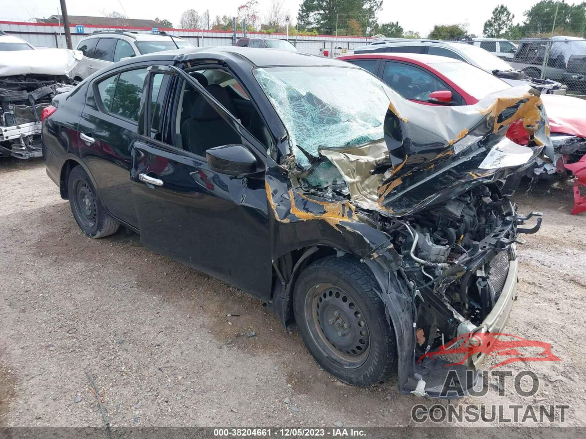 NISSAN VERSA 2017 - 3N1CN7AP8HL907941