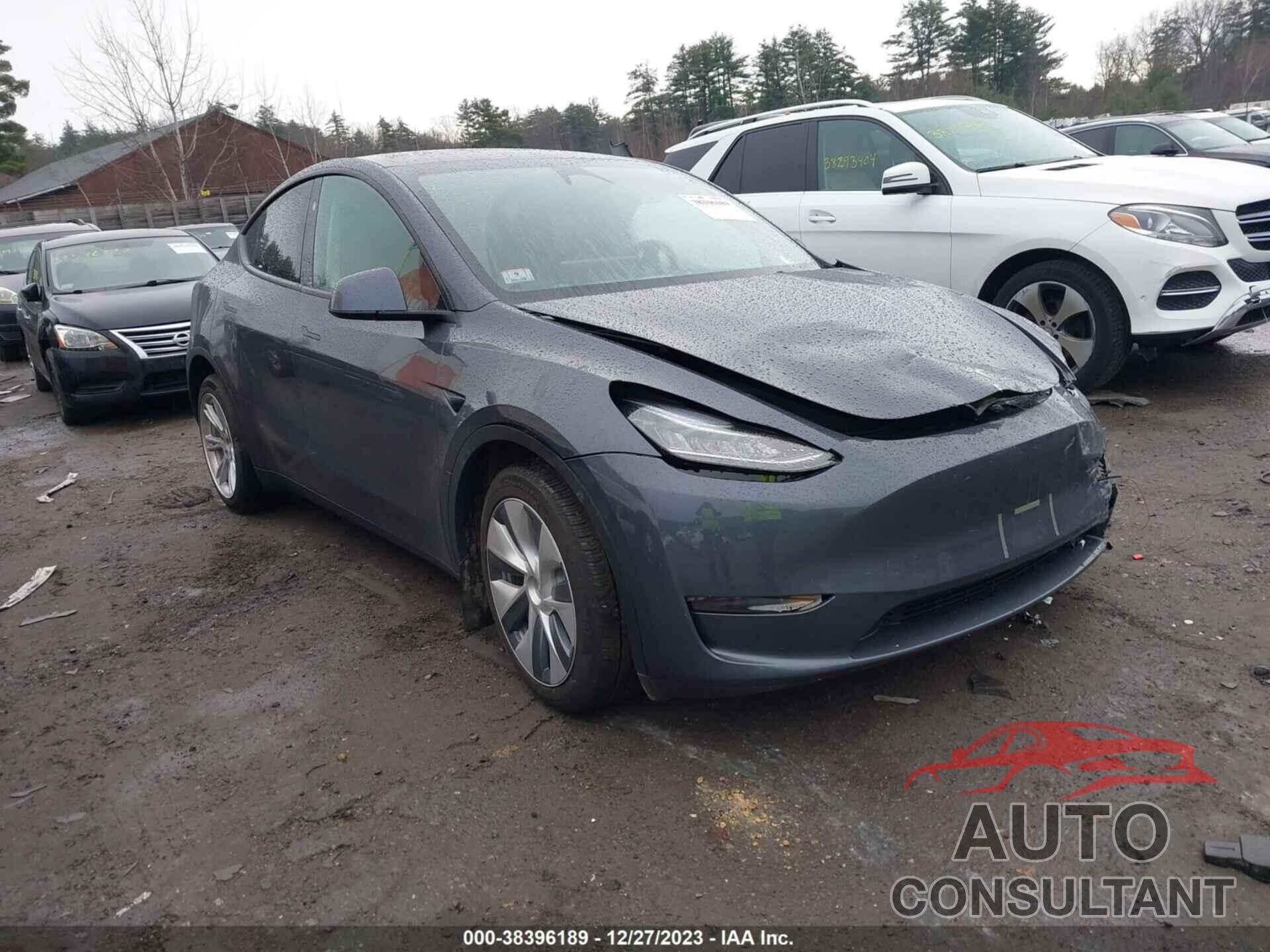 TESLA MODEL Y 2023 - 7SAYGDEE6PA143637