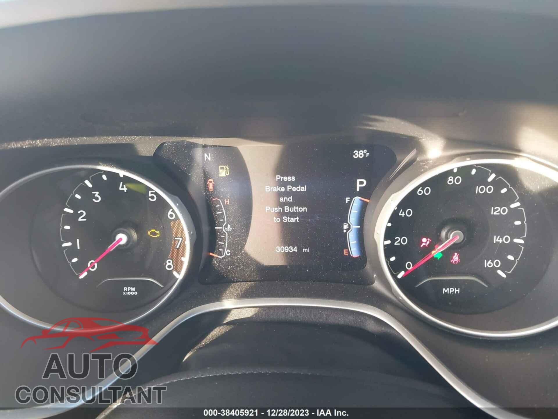 JEEP COMPASS 2018 - 3C4NJDBB6JT111925