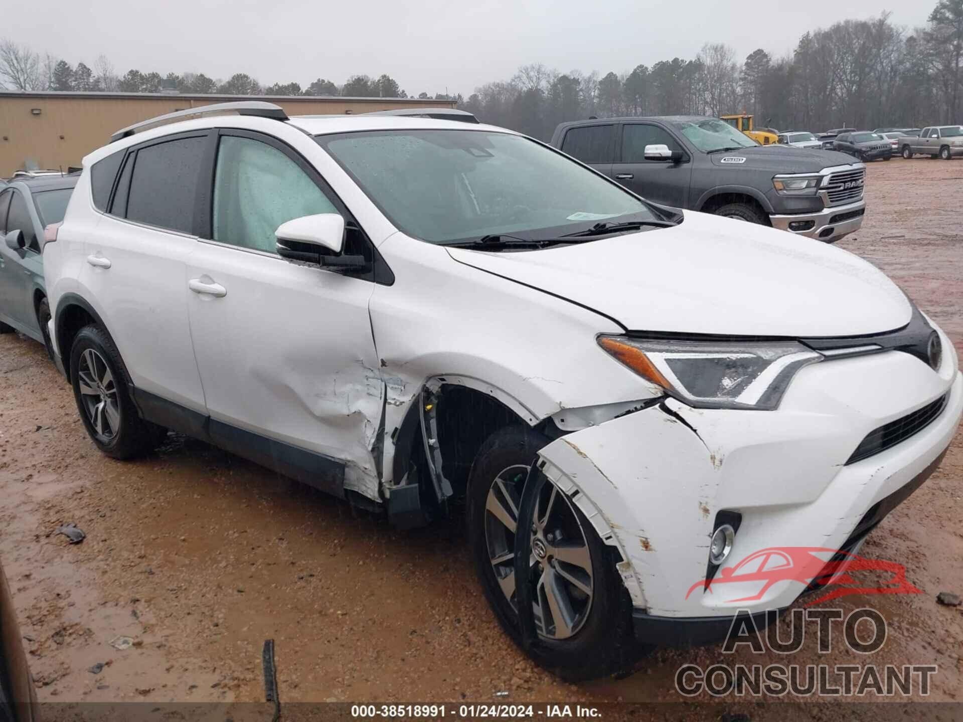 TOYOTA RAV4 2018 - 2T3RFREV3JW843007