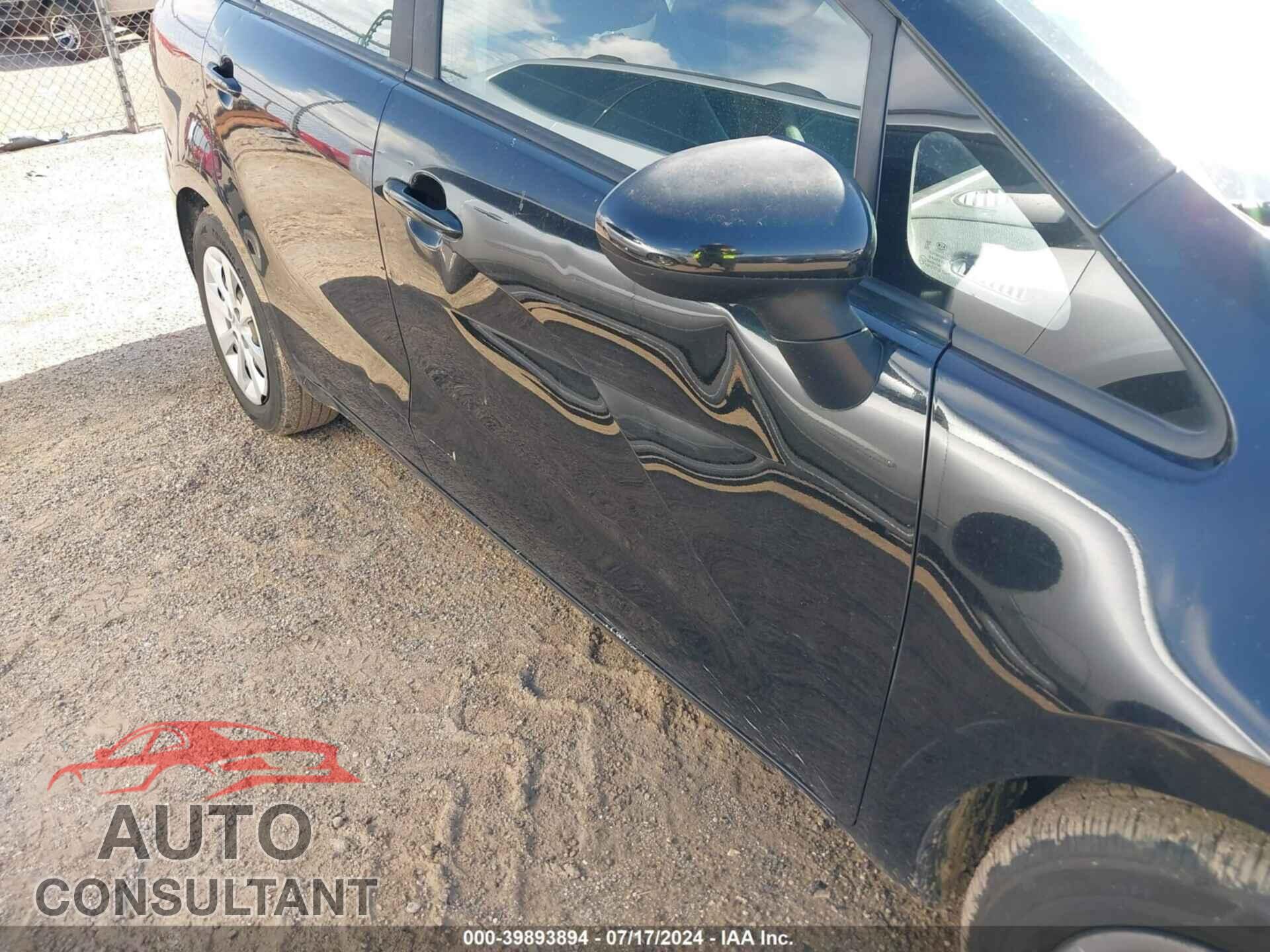 KIA RIO 2017 - KNADM4A39H6015236