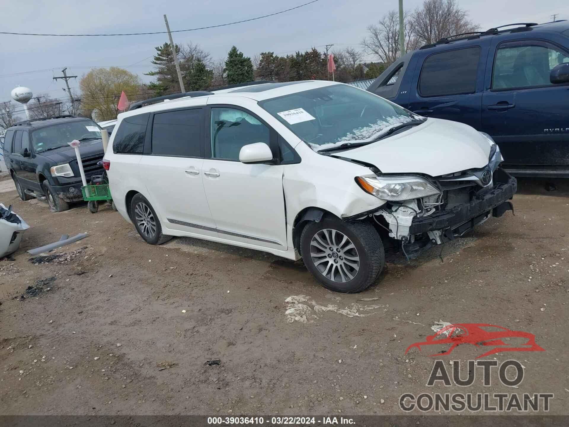 TOYOTA SIENNA 2019 - 5TDYZ3DC7KS967171