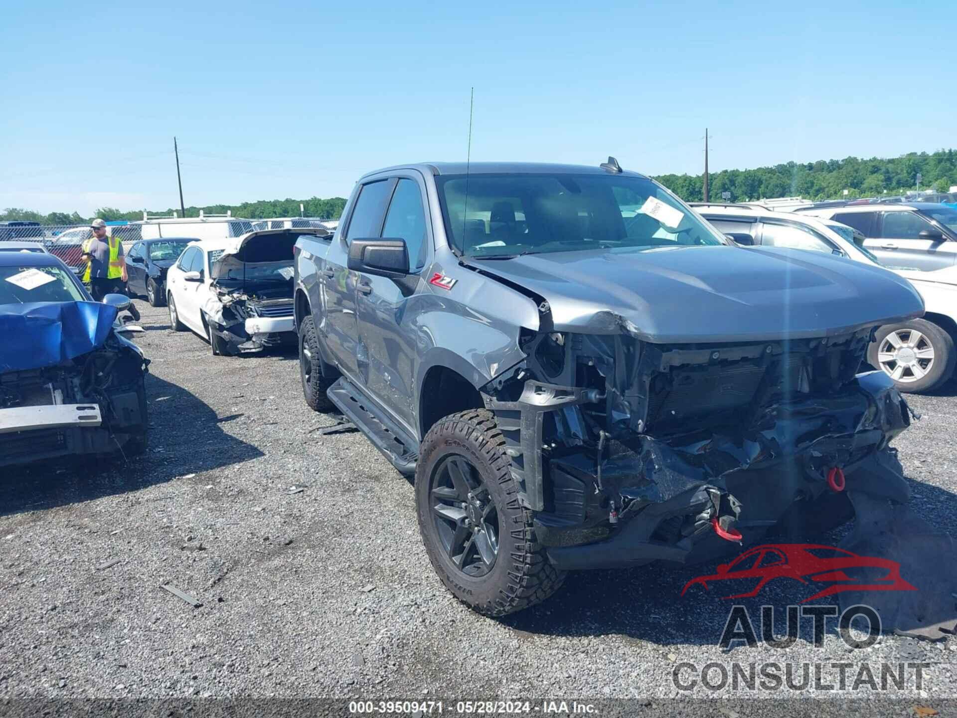 CHEVROLET SILVERADO 1500 2019 - 1GCPYCEF0KZ361720