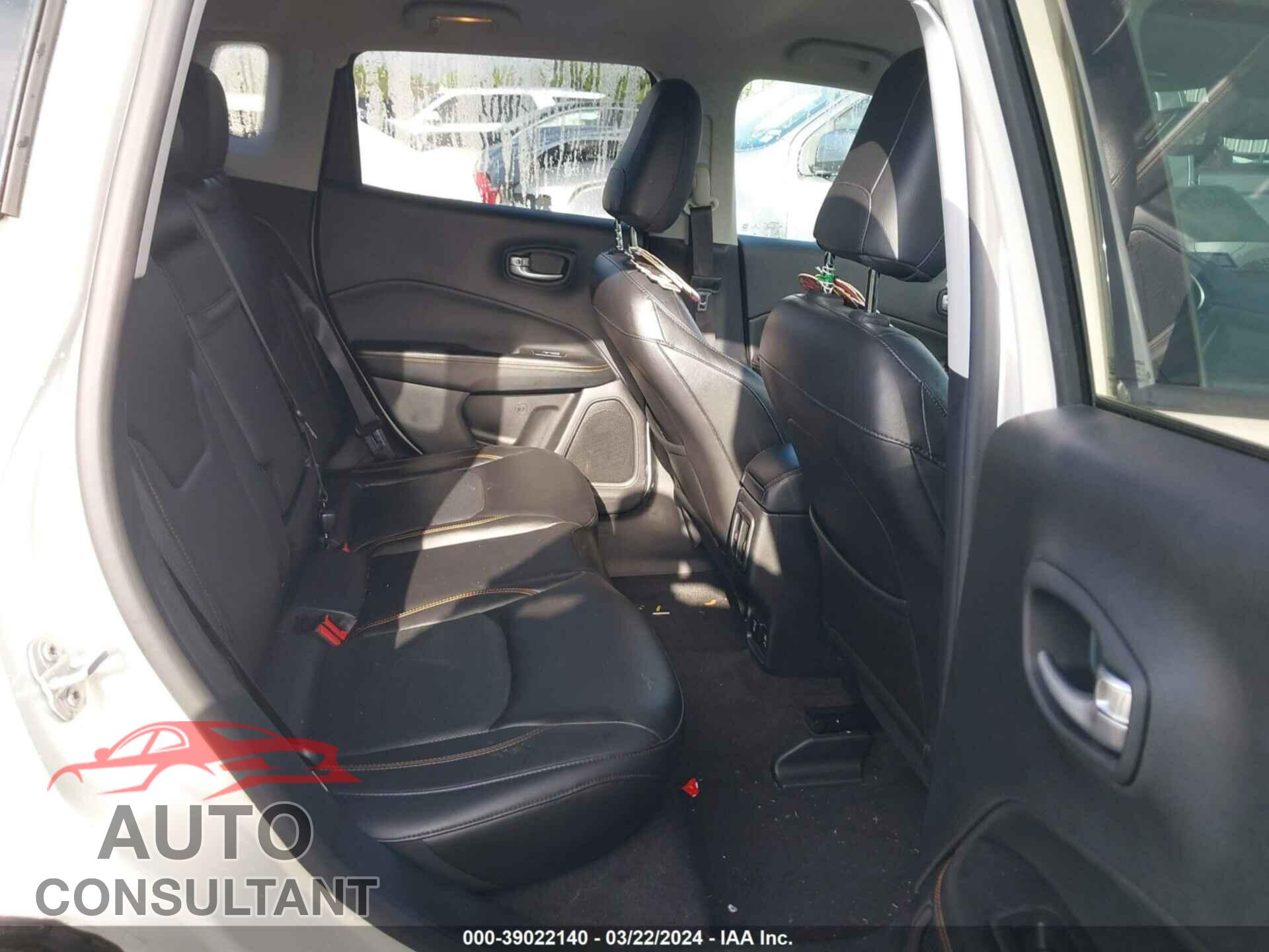 JEEP COMPASS 2018 - 3C4NJDCB8JT169033