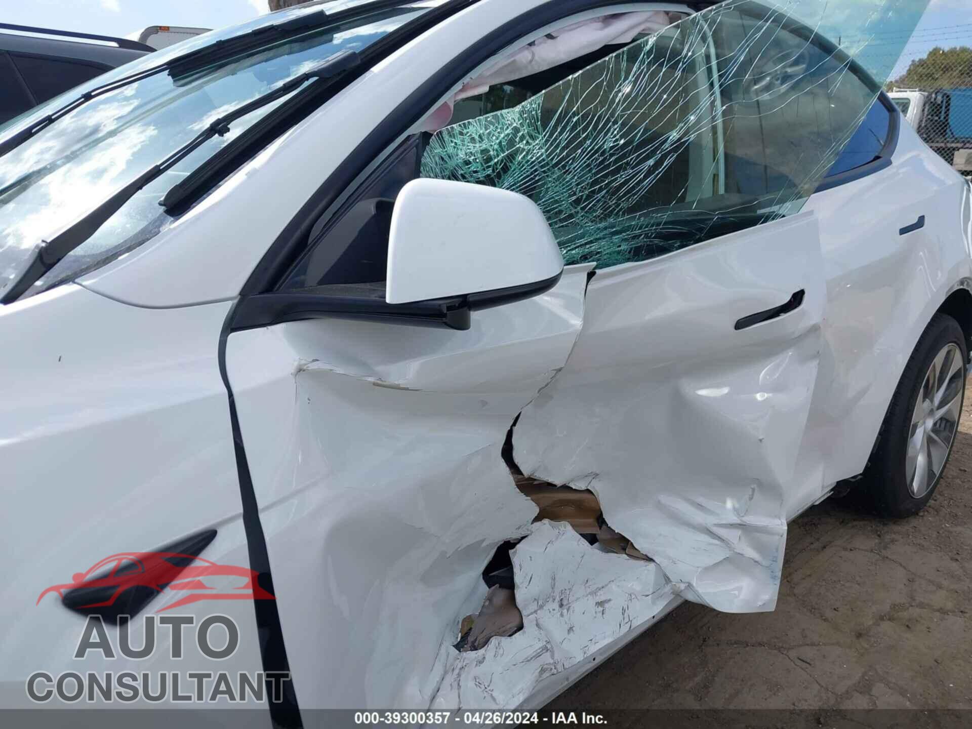 TESLA MODEL Y 2023 - 7SAYGAEE4PF745907