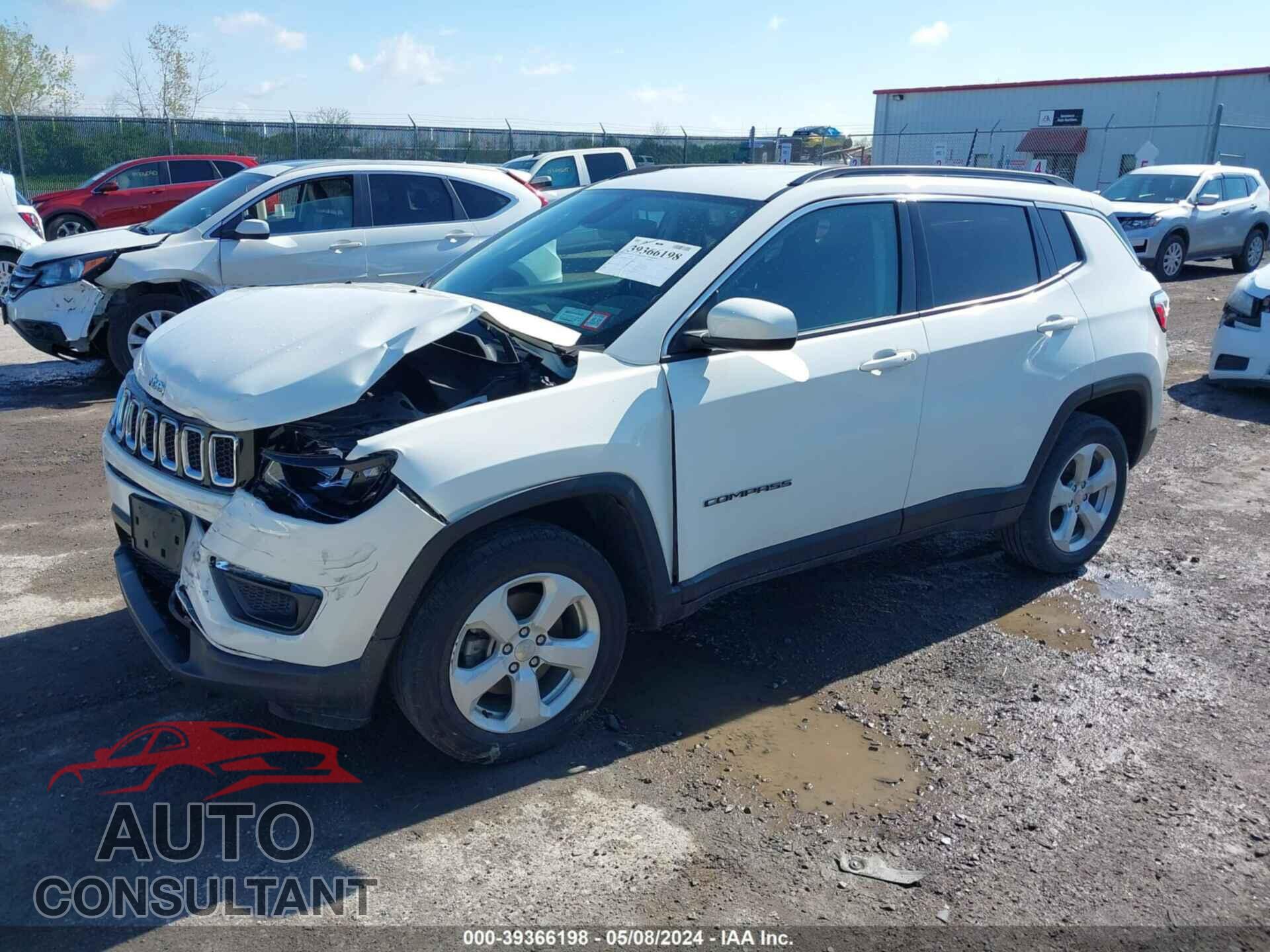 JEEP COMPASS 2018 - 3C4NJDBB7JT402000
