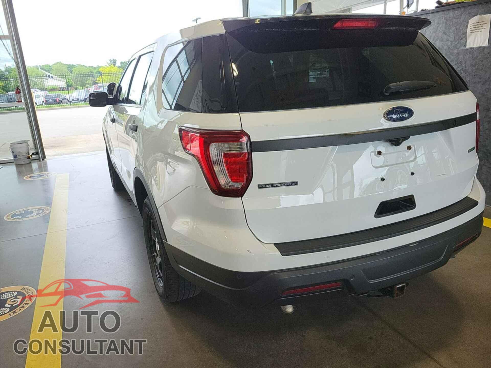 FORD POLICE INTERCEPTOR UTILITY 2018 - 1FM5K8AR2JGB34878