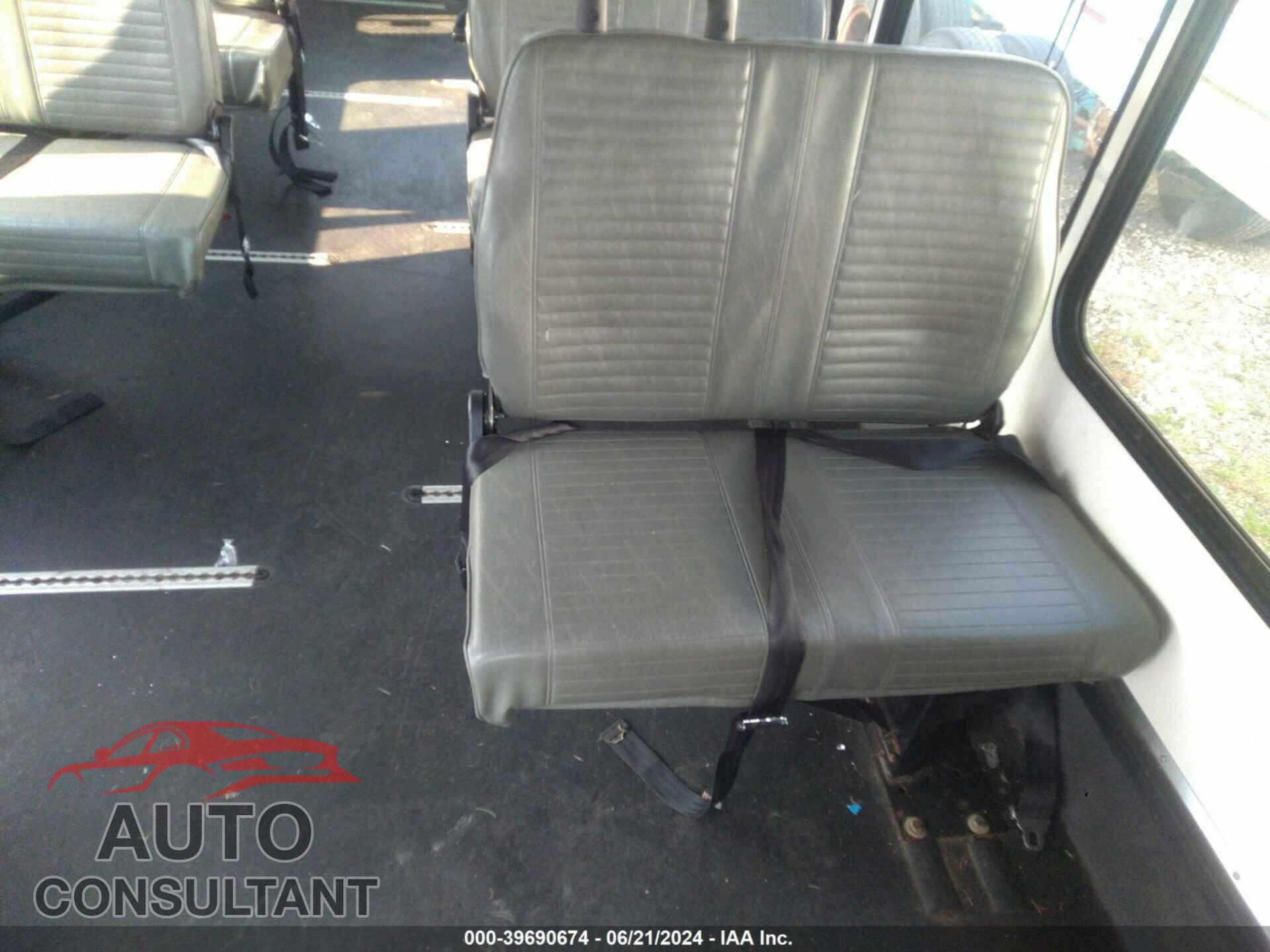 FORD E-450 CUTAWAY 2016 - 1FDFE4FS3GDC03801
