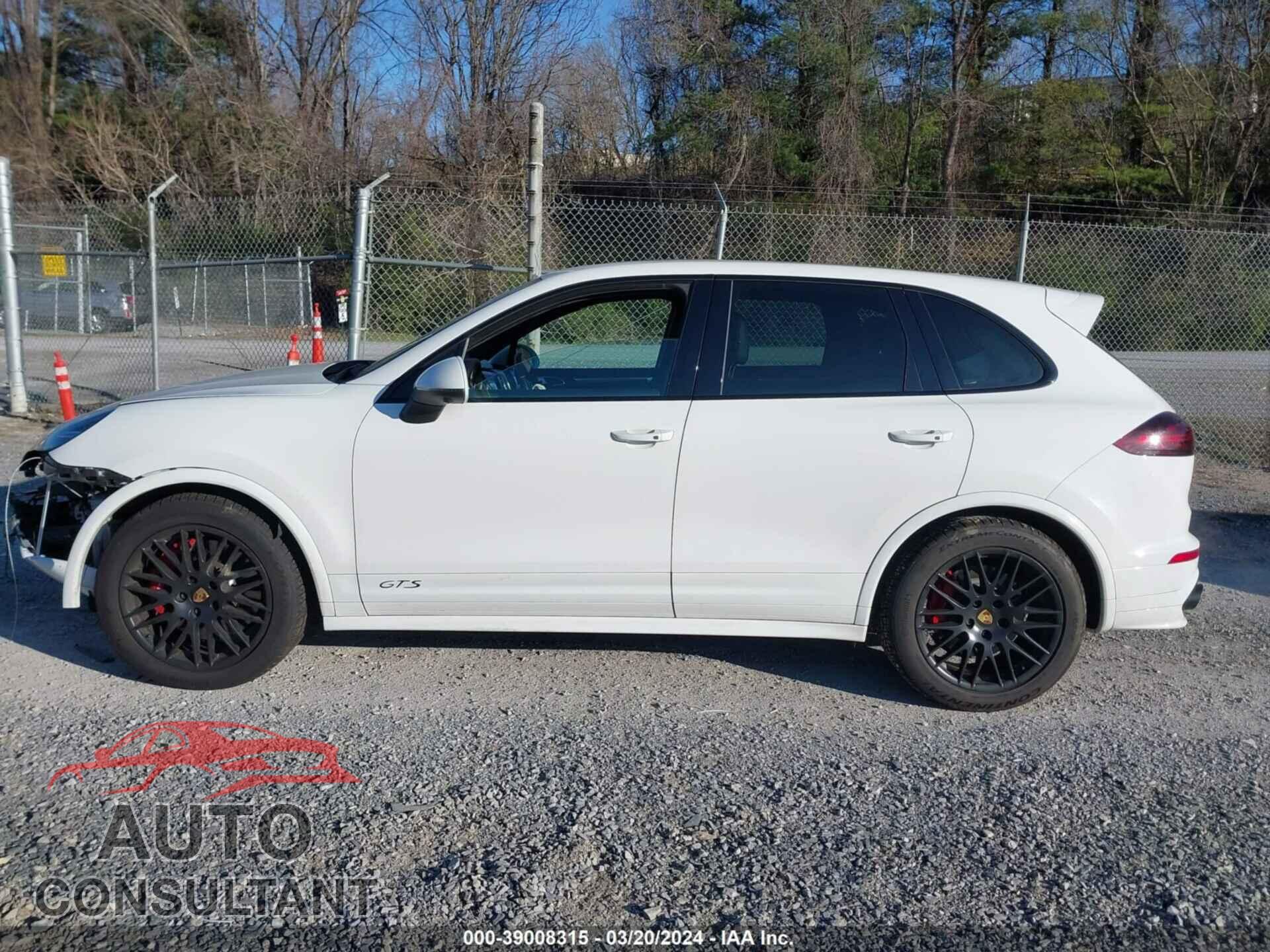 PORSCHE CAYENNE 2018 - WP1AD2A23JLA80512
