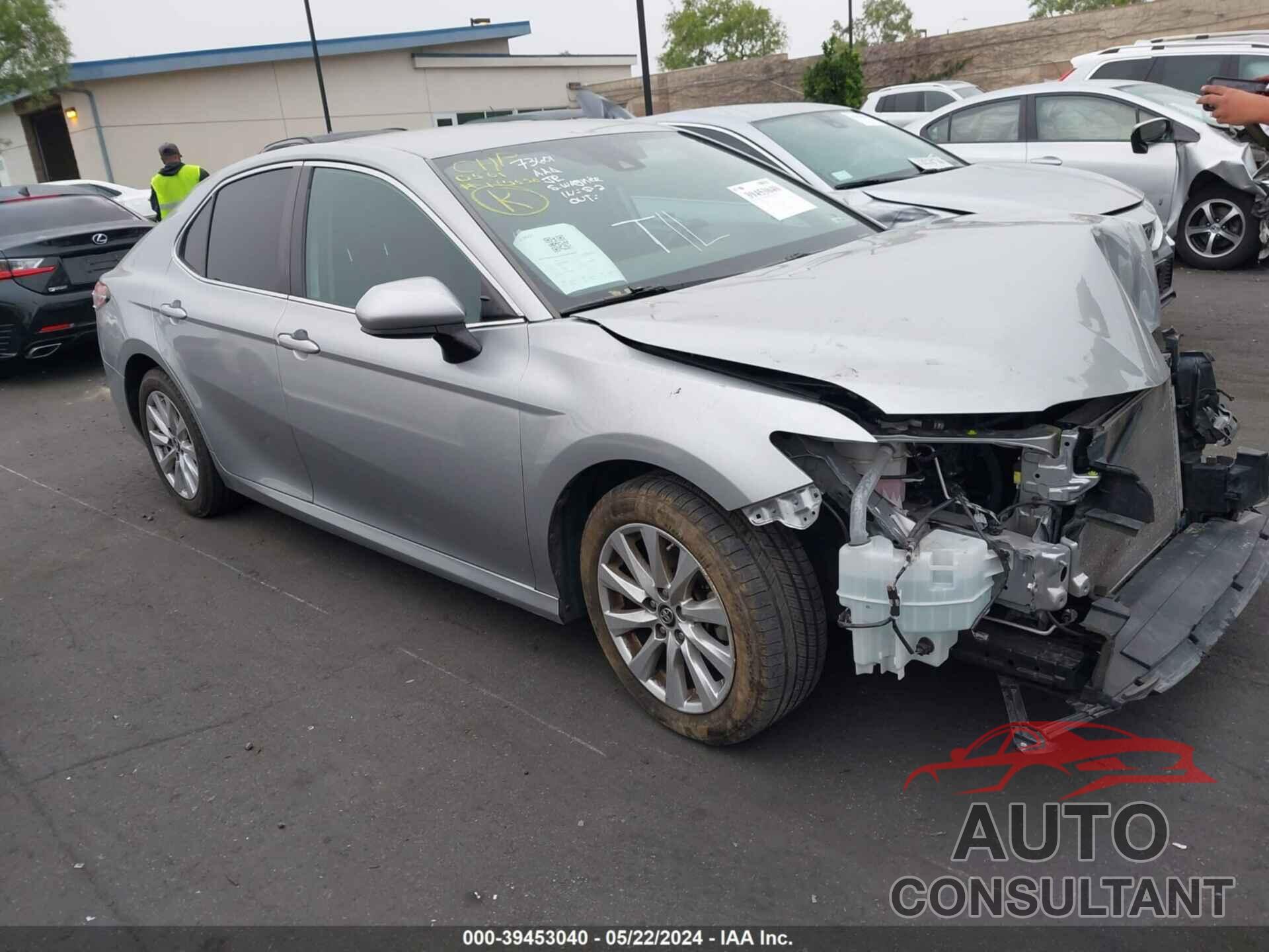 TOYOTA CAMRY 2019 - 4T1B11HK2KU780561