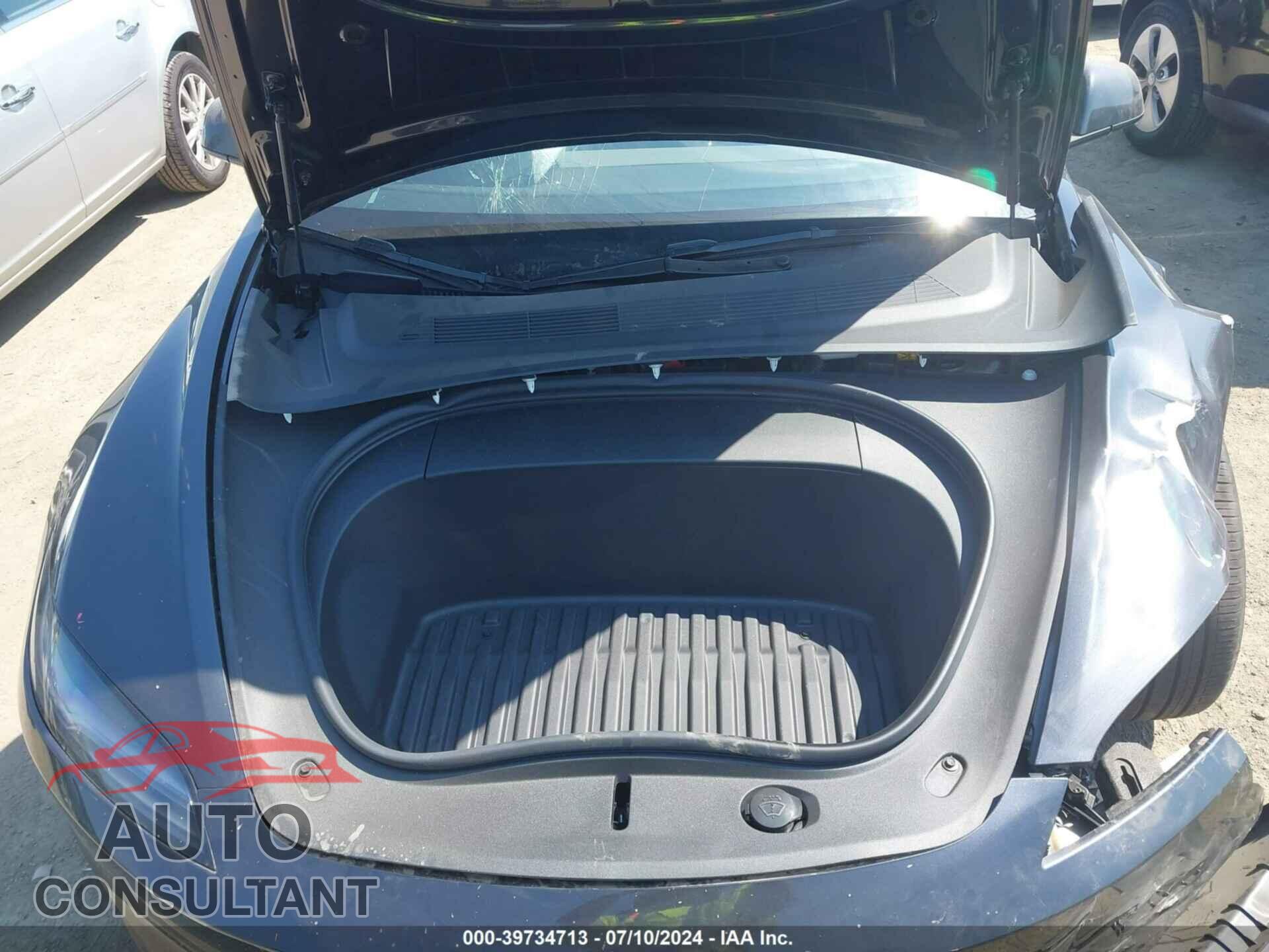 TESLA MODEL 3 2024 - 5YJ3E1EA1RF733498