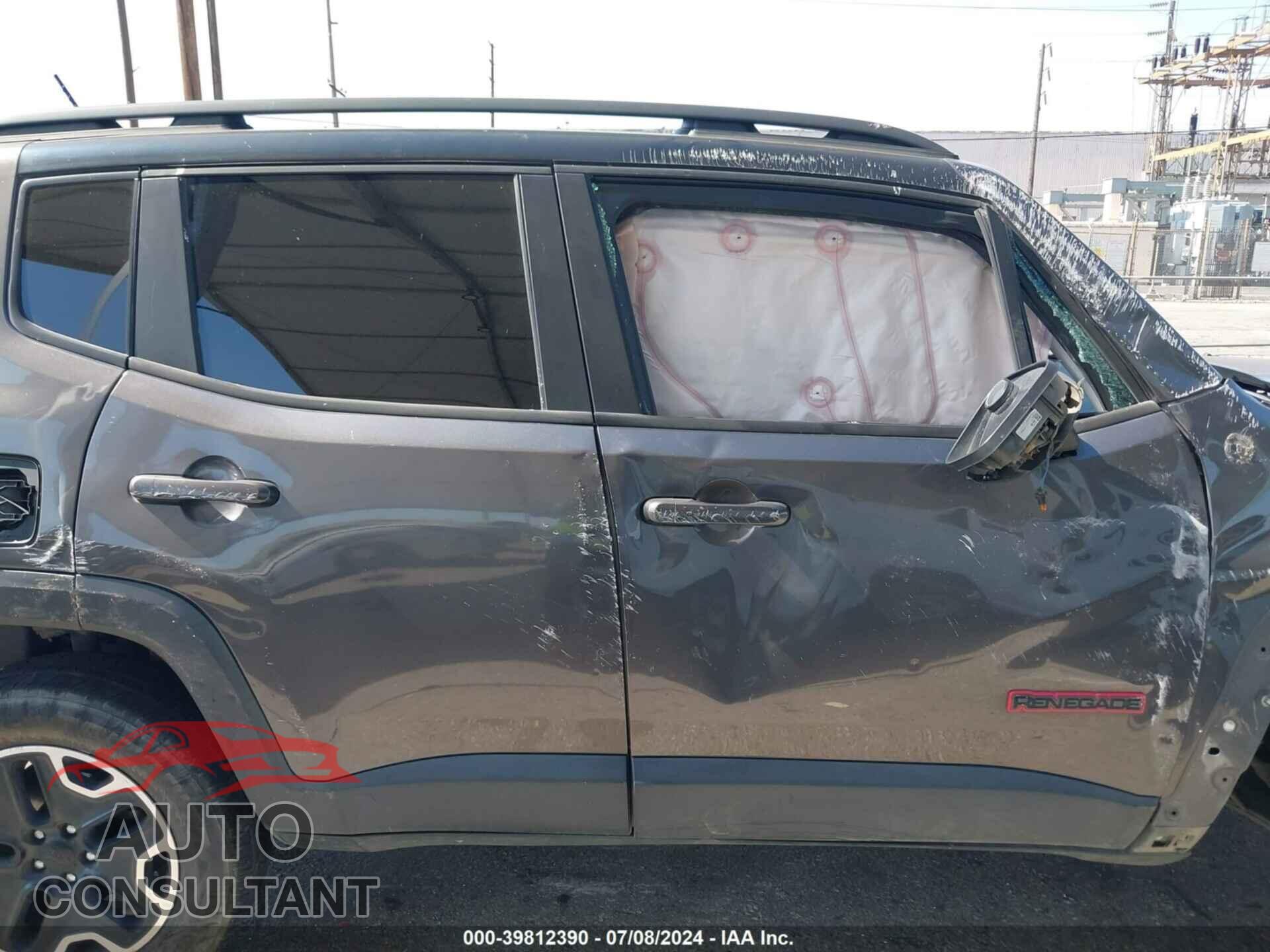 JEEP RENEGADE 2017 - ZACCJBCB0HPF73652