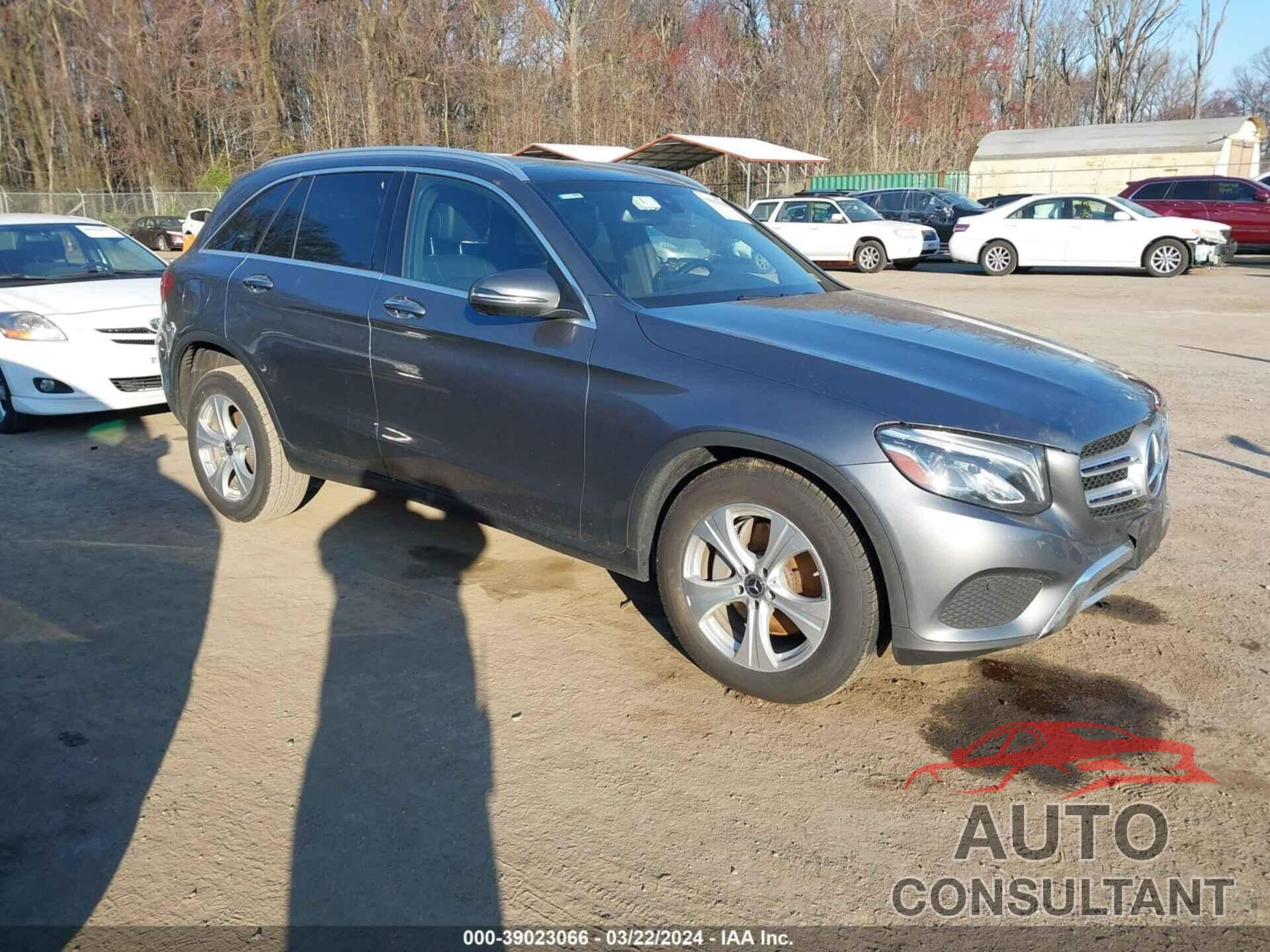MERCEDES-BENZ GLC 300 2018 - WDC0G4KB5JV017666